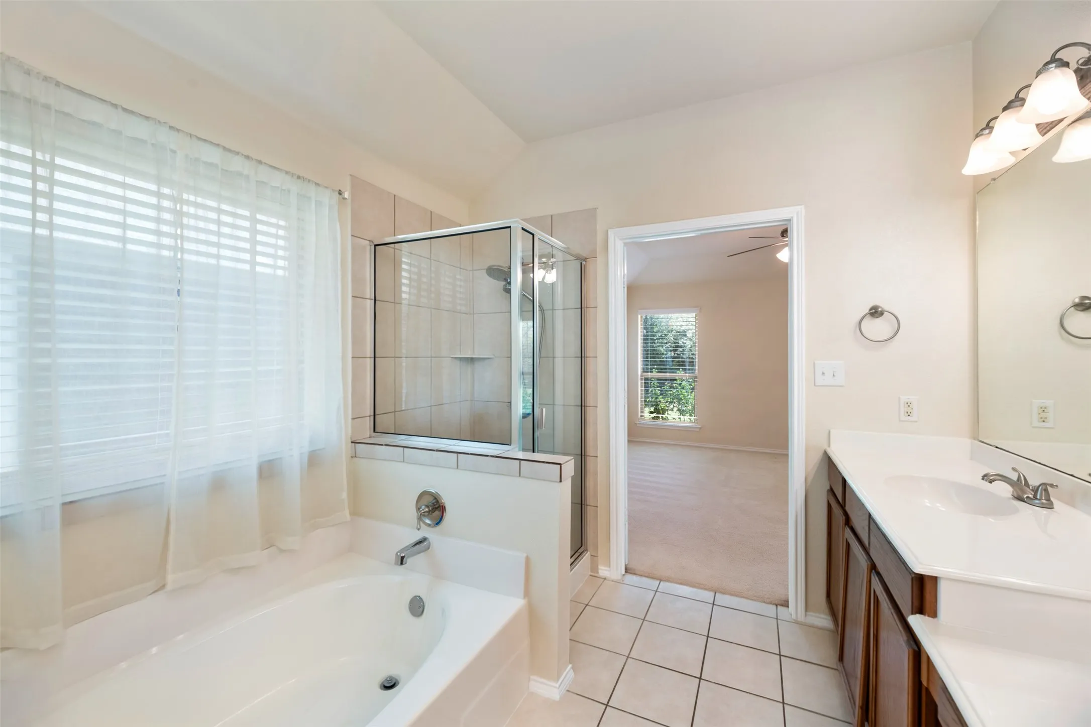 Single Family Residence For Rent in Tarrant County , 1200 Sierra Blanca Street, Fort Worth, Texas 76028, 3 Bedroom, 2 Bathroom, 2 Garage spaces, 2,020 Sqft, built in 2006, mls#21321139, Real Estate Agent in Fort Worth, Homes For Rent in Tarrant county, Homes For Rent in Fort Worth, Realtor in Fort Worth Texas, Real Estate Brokerage Independent Realty Texas, Luminita Cordes Realtor