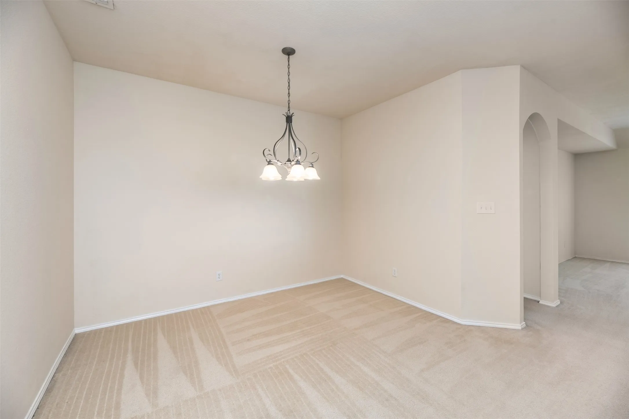 Single Family Residence For Rent in Tarrant County , 1200 Sierra Blanca Street, Fort Worth, Texas 76028, 3 Bedroom, 2 Bathroom, 2 Garage spaces, 2,020 Sqft, built in 2006, mls#21321139, Real Estate Agent in Fort Worth, Homes For Rent in Tarrant county, Homes For Rent in Fort Worth, Realtor in Fort Worth Texas, Real Estate Brokerage Independent Realty Texas, Luminita Cordes Realtor