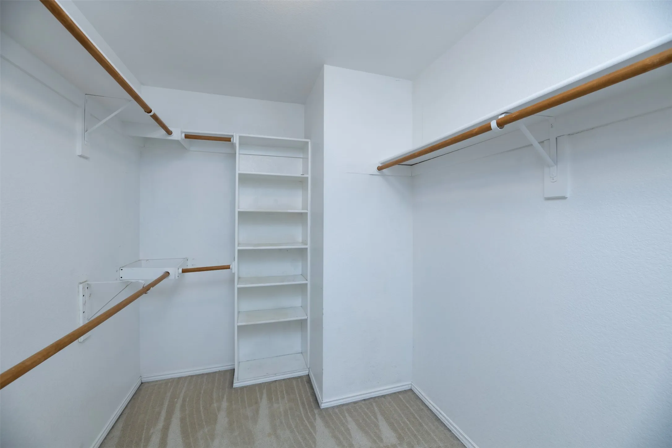 Single Family Residence For Rent in Tarrant County , 1200 Sierra Blanca Street, Fort Worth, Texas 76028, 3 Bedroom, 2 Bathroom, 2 Garage spaces, 2,020 Sqft, built in 2006, mls#21321139, Real Estate Agent in Fort Worth, Homes For Rent in Tarrant county, Homes For Rent in Fort Worth, Realtor in Fort Worth Texas, Real Estate Brokerage Independent Realty Texas, Luminita Cordes Realtor