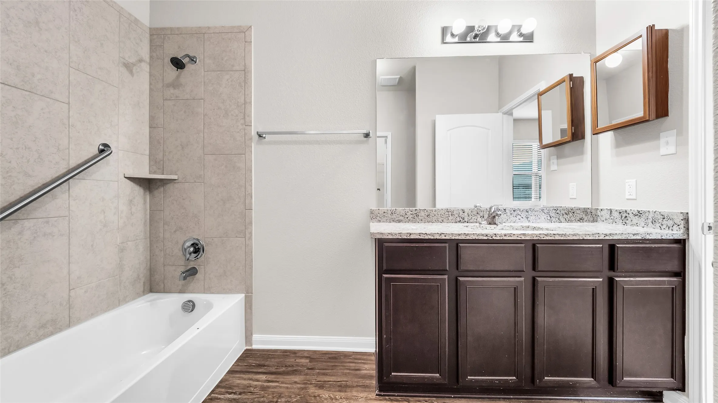 Single Family Residence For Rent in Collin County , 124 Bowen Street, Anna, Texas 75409, 3 Bedroom, 2 Bathroom, 2 Garage spaces, 1,619 Sqft, built in 2019, mls#21251385, Real Estate Agent in Anna, Homes For Rent in Collin county, Homes For Rent in Anna, Realtor in Anna Texas, Real Estate Brokerage Independent Realty Texas, Luminita Cordes Realtor