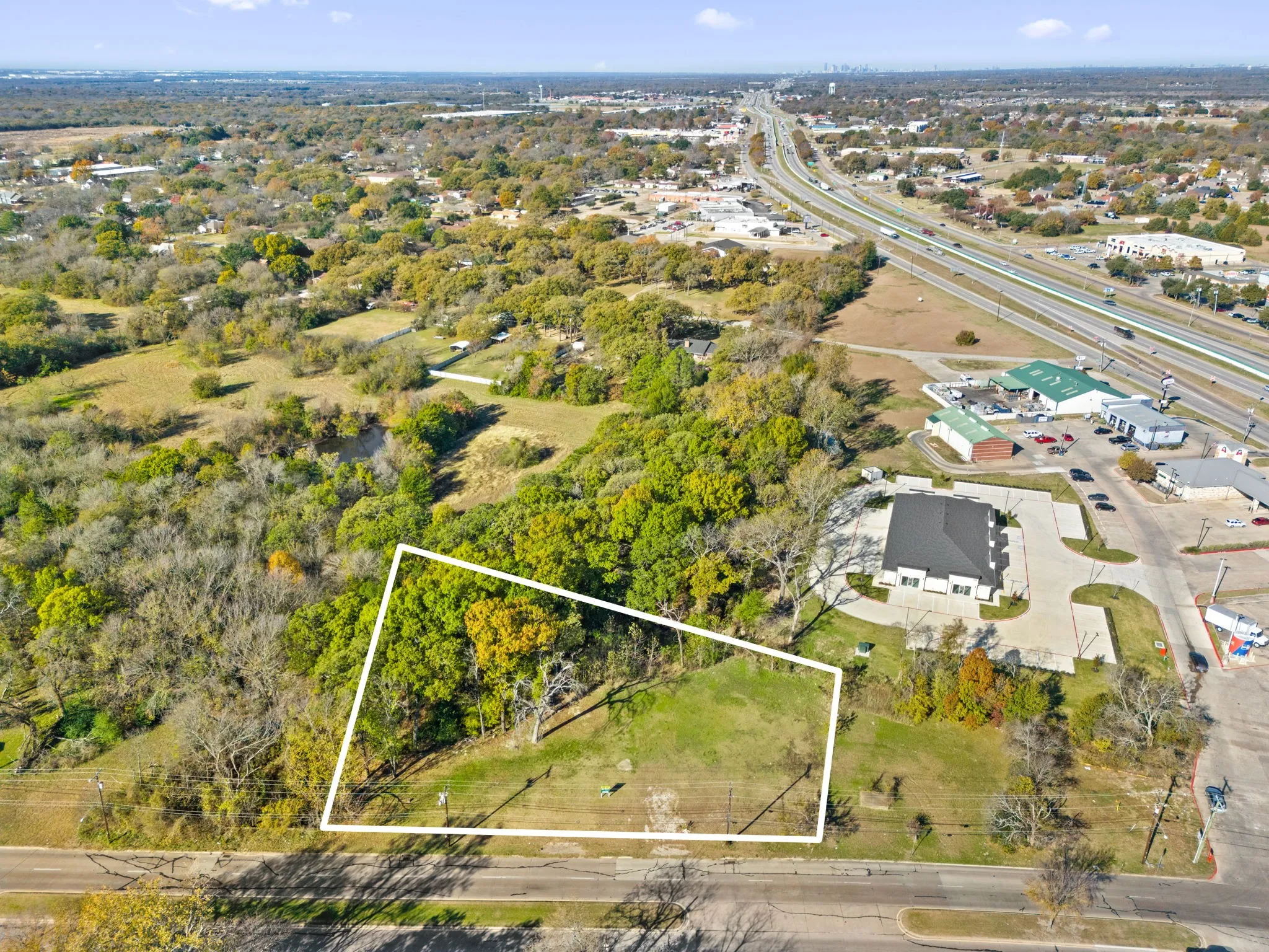 Unimproved Land For Sale in Dallas County , 401 E Malloy Bridge Road, Seagoville, Texas 75159, 0, 0, Garage spaces, 0 Sqft, built in 0, Price $299,000, mls#21321148, Real Estate Agent in Seagoville, Homes For Sale in Dallas county, Homes For Sale in Seagoville, Realtor in Seagoville Texas, Real Estate Brokerage Independent Realty Texas, Luminita Cordes Realtor
