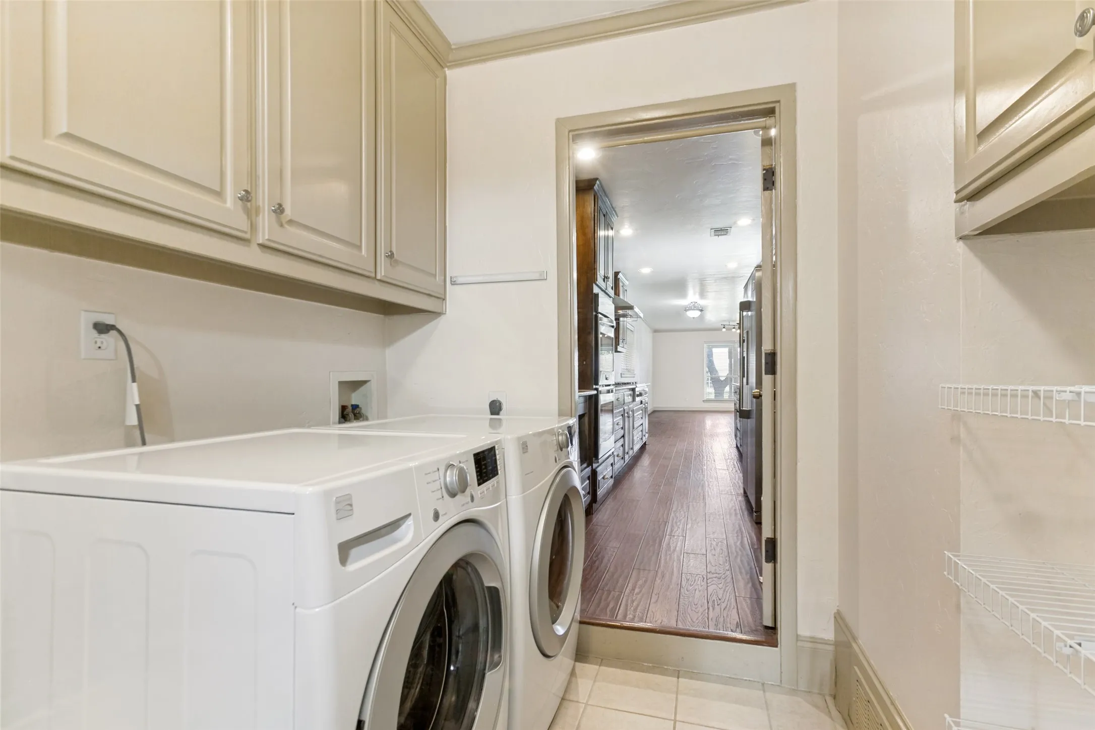 Single Family Residence For Sale in Dallas County , 701 Brentwood Lane, Richardson, Texas 75080, 5 Bedroom, 3 Bathroom, Garage spaces, 2,187 Sqft, built in 1965, mls#21317898, Real Estate Agent in Richardson, Homes For Sale in Dallas county, Homes For Sale in Richardson, Realtor in Richardson Texas, Real Estate Brokerage Independent Realty Texas, Luminita Cordes Realtor