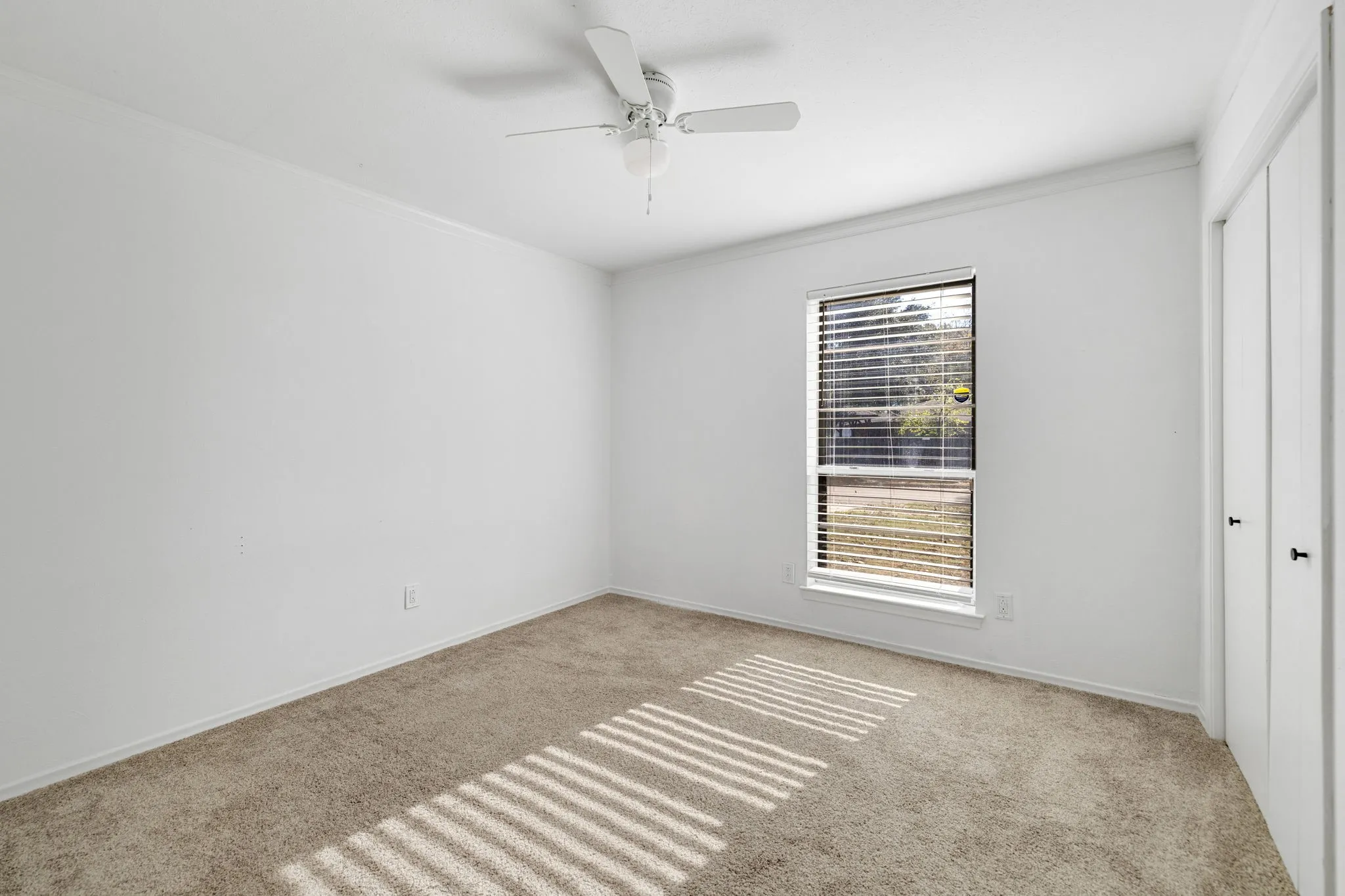 Single Family Residence For Sale in Collin County , 8348 Hillside Drive, Frisco, Texas 75033, 3 Bedroom, 2 Bathroom, 2 Garage spaces, 1,506 Sqft, built in 1970, mls#21318713, Real Estate Agent in Frisco, Homes For Sale in Collin county, Homes For Sale in Frisco, Realtor in Frisco Texas, Real Estate Brokerage Independent Realty Texas, Luminita Cordes Realtor