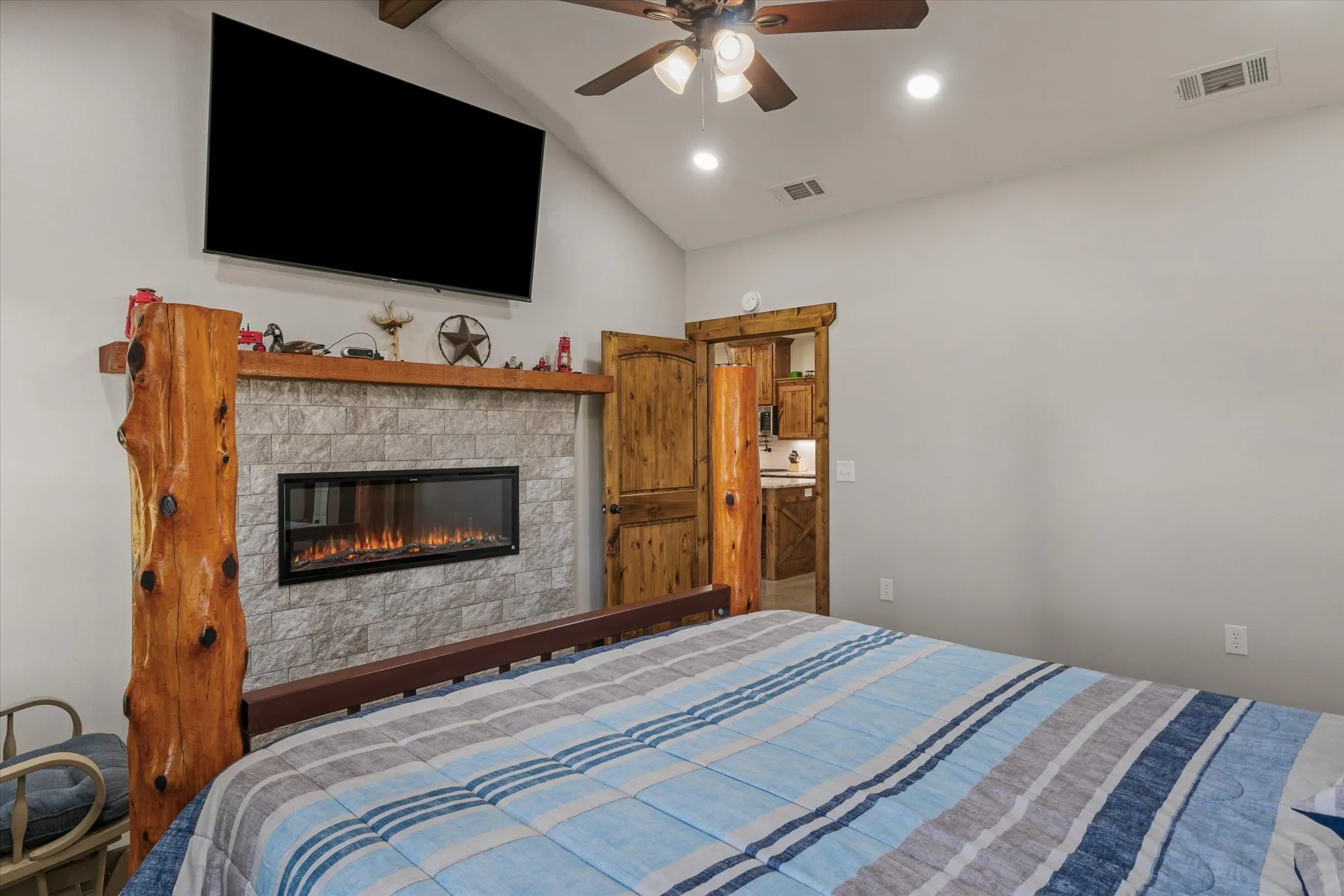 Single Family Residence For Sale in Van Zandt County , 182 VZ County Road 1228, Canton, Texas 75103, 5 Bedroom, 3 Bathroom, Garage spaces, 2,528 Sqft, built in 2022, mls#21321165, Real Estate Agent in Canton, Homes For Sale in Van Zandt county, Homes For Sale in Canton, Realtor in Canton Texas, Real Estate Brokerage Independent Realty Texas, Luminita Cordes Realtor