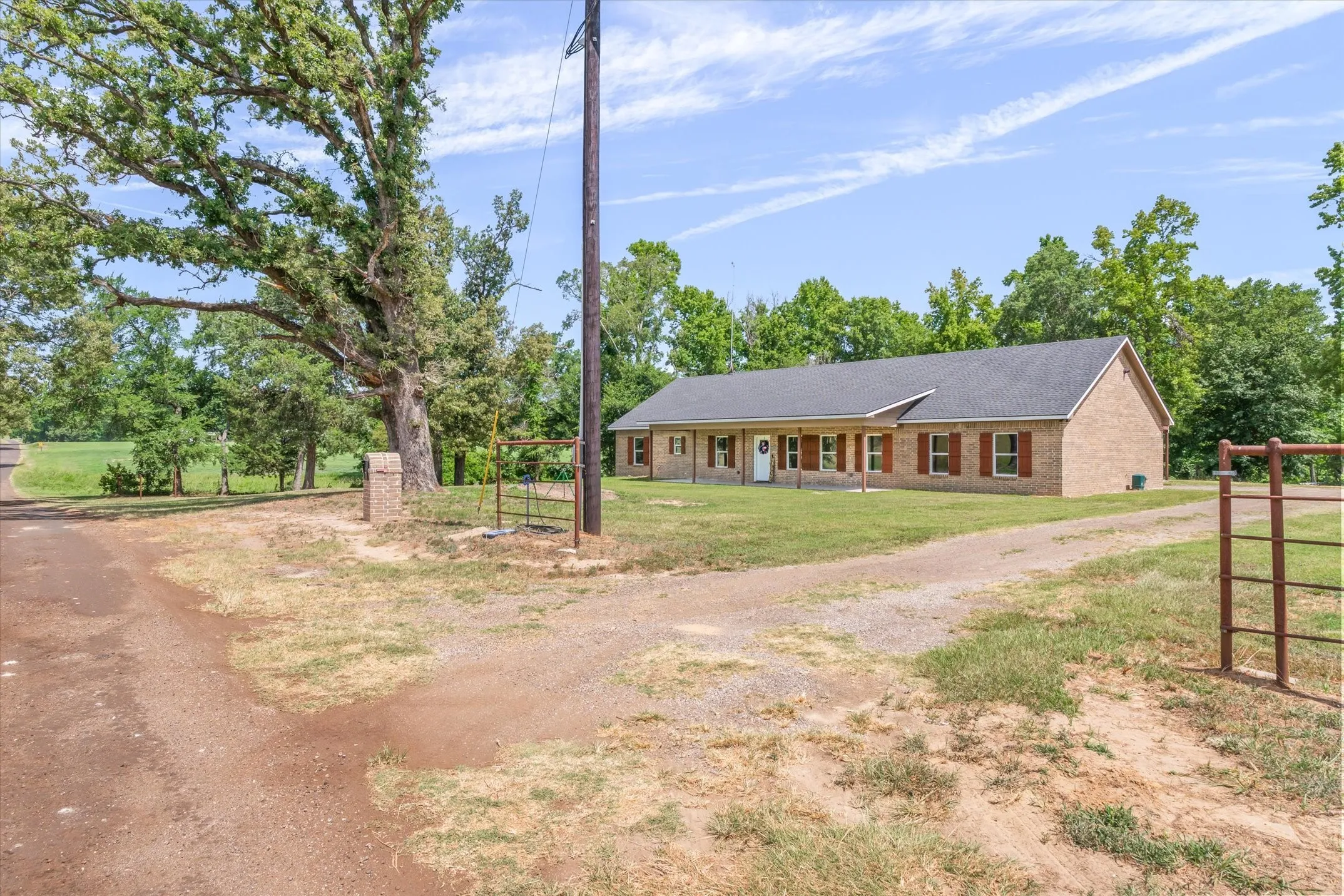 Single Family Residence For Sale in Van Zandt County , 182 VZ County Road 1228, Canton, Texas 75103, 5 Bedroom, 3 Bathroom, Garage spaces, 2,528 Sqft, built in 2022, mls#21321165, Real Estate Agent in Canton, Homes For Sale in Van Zandt county, Homes For Sale in Canton, Realtor in Canton Texas, Real Estate Brokerage Independent Realty Texas, Luminita Cordes Realtor