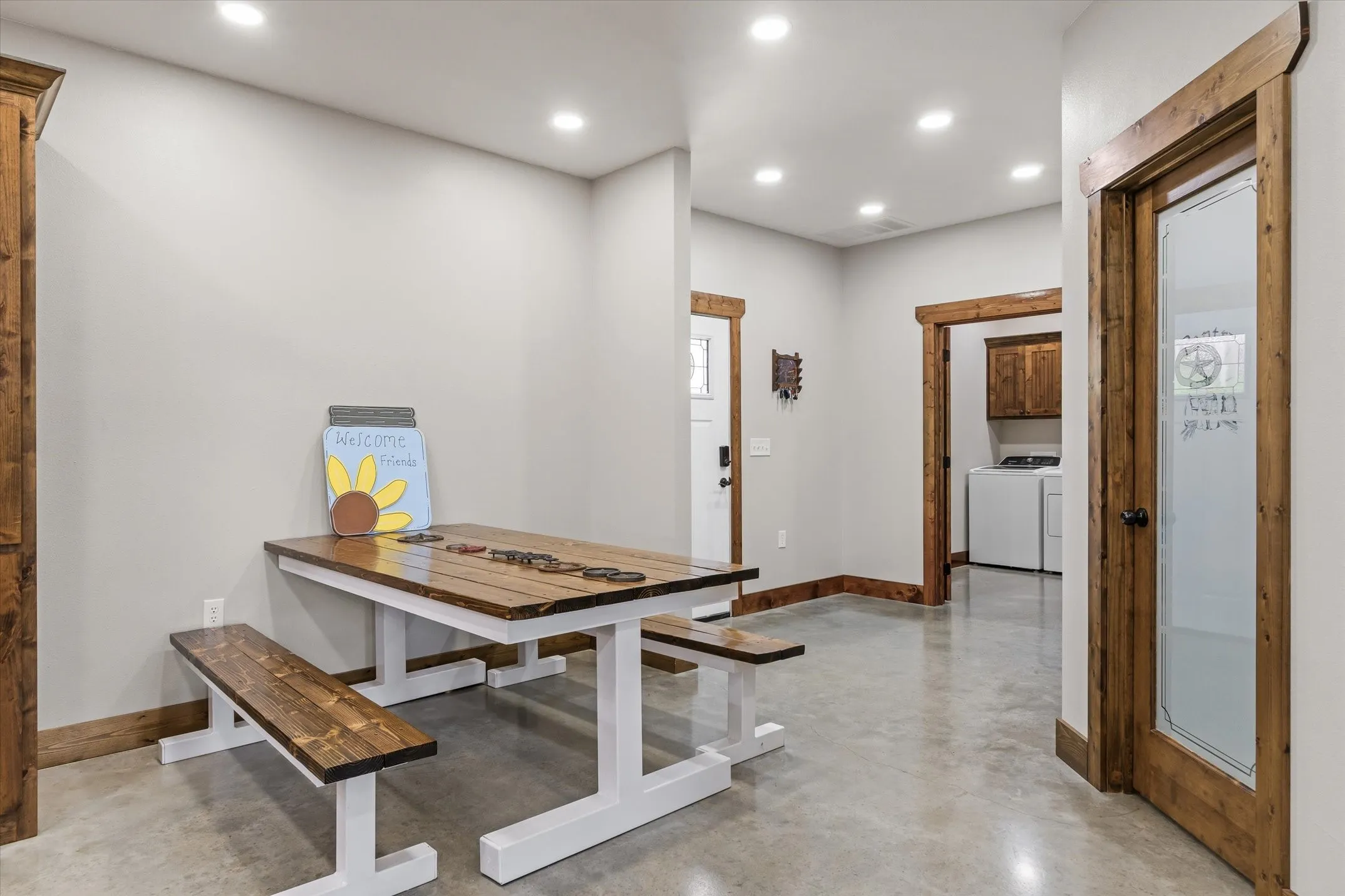 Single Family Residence For Sale in Van Zandt County , 182 VZ County Road 1228, Canton, Texas 75103, 5 Bedroom, 3 Bathroom, Garage spaces, 2,528 Sqft, built in 2022, mls#21321165, Real Estate Agent in Canton, Homes For Sale in Van Zandt county, Homes For Sale in Canton, Realtor in Canton Texas, Real Estate Brokerage Independent Realty Texas, Luminita Cordes Realtor