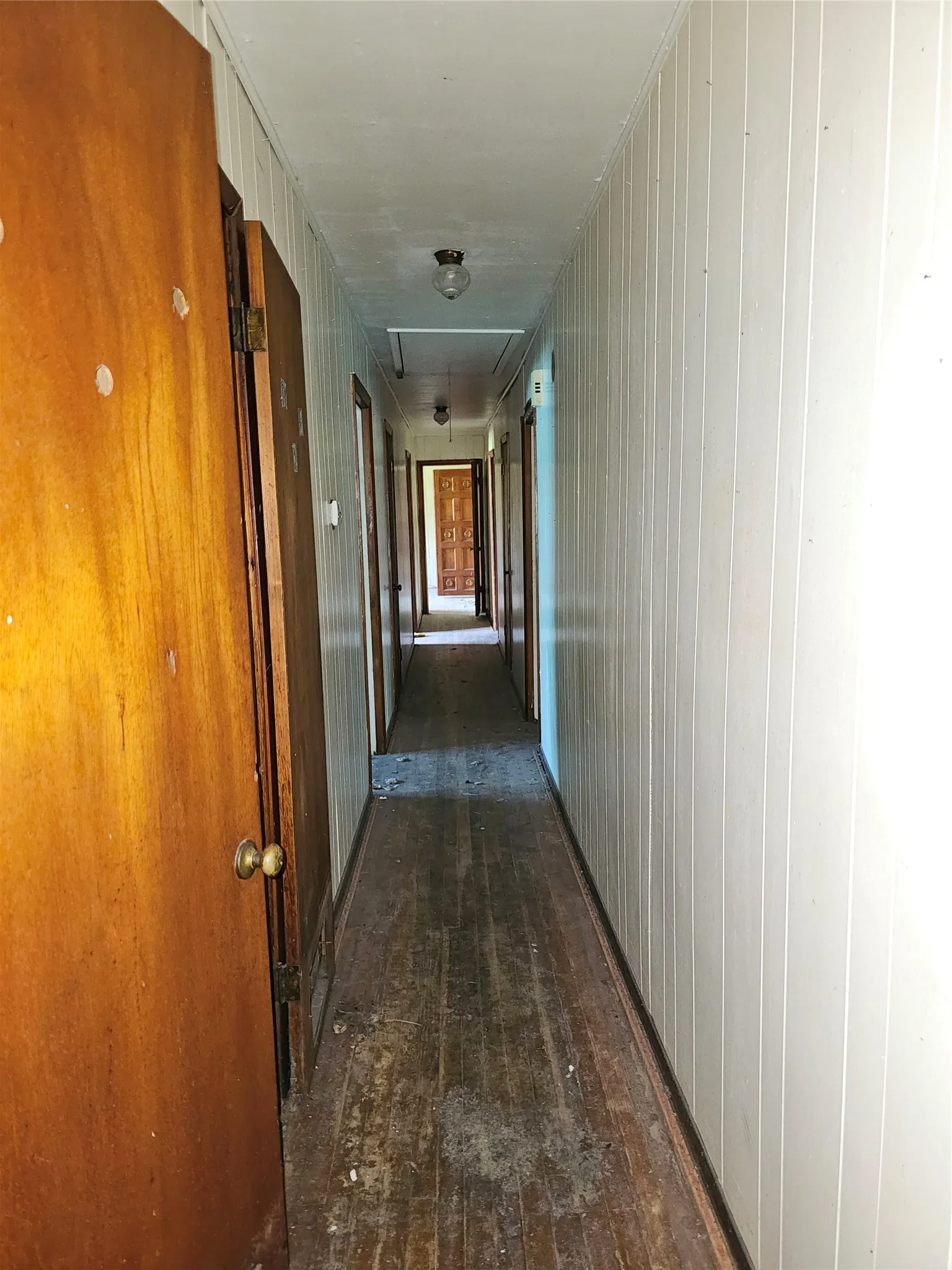 Single Family Residence For Sale in Limestone County , 310 W Milam Street, Mexia, Texas 76667, 4 Bedroom, 4 Bathroom, Garage spaces, 2,443 Sqft, built in 1974, mls#21320168, Real Estate Agent in Mexia, Homes For Sale in Limestone county, Homes For Sale in Mexia, Realtor in Mexia Texas, Real Estate Brokerage Independent Realty Texas, Luminita Cordes Realtor