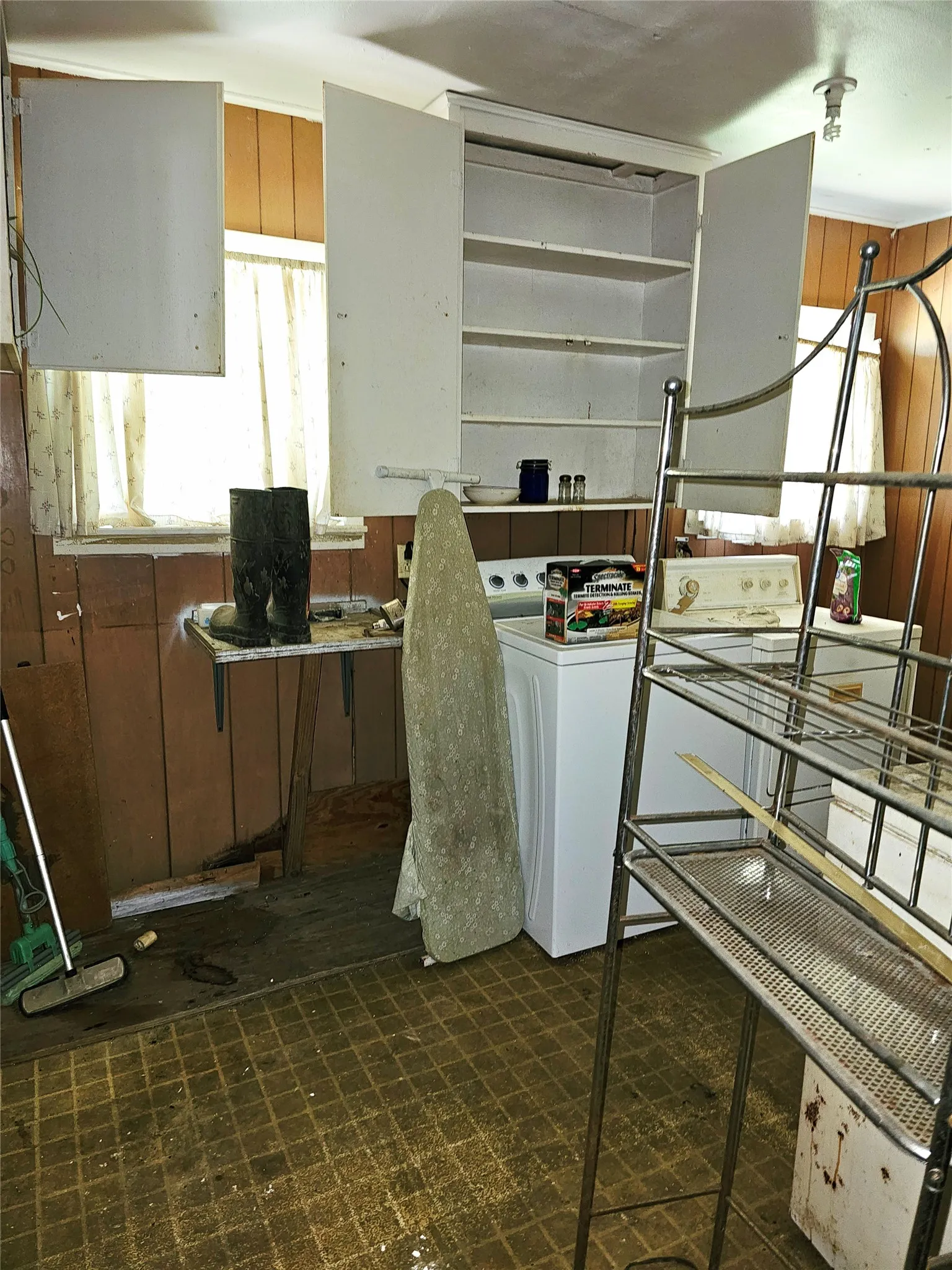 Single Family Residence For Sale in Limestone County , 310 W Milam Street, Mexia, Texas 76667, 4 Bedroom, 4 Bathroom, Garage spaces, 2,443 Sqft, built in 1974, mls#21320168, Real Estate Agent in Mexia, Homes For Sale in Limestone county, Homes For Sale in Mexia, Realtor in Mexia Texas, Real Estate Brokerage Independent Realty Texas, Luminita Cordes Realtor