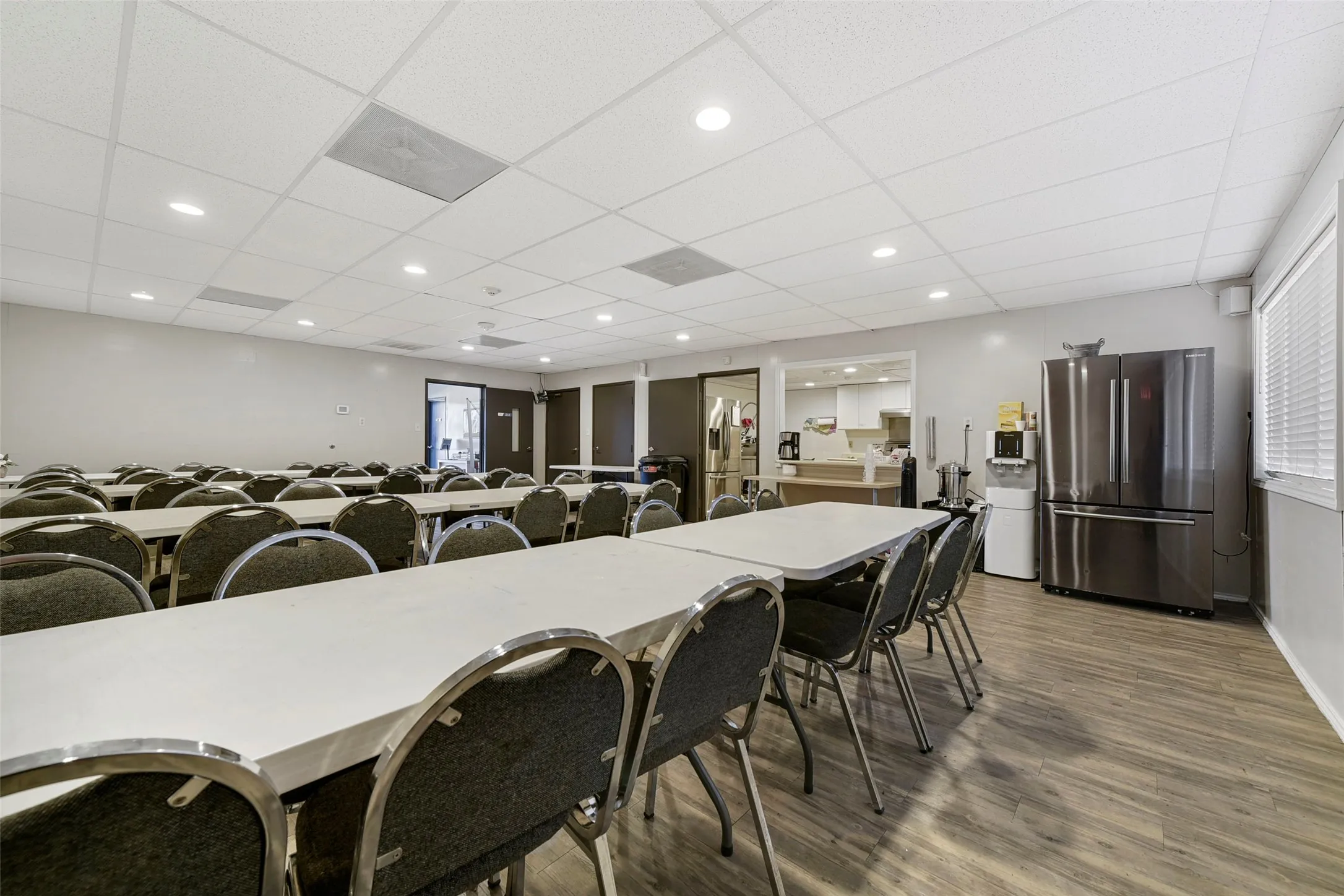 Office For Sale in Dallas County , 1410 N Mac Arthur Drive, Carrollton, Texas 75006, 0, 0, Garage spaces, 0 Sqft, built in 1980, Price $1,850,000, mls#21320297, Real Estate Agent in Carrollton, Homes For Sale in Dallas county, Homes For Sale in Carrollton, Realtor in Carrollton Texas, Real Estate Brokerage Independent Realty Texas, Luminita Cordes Realtor