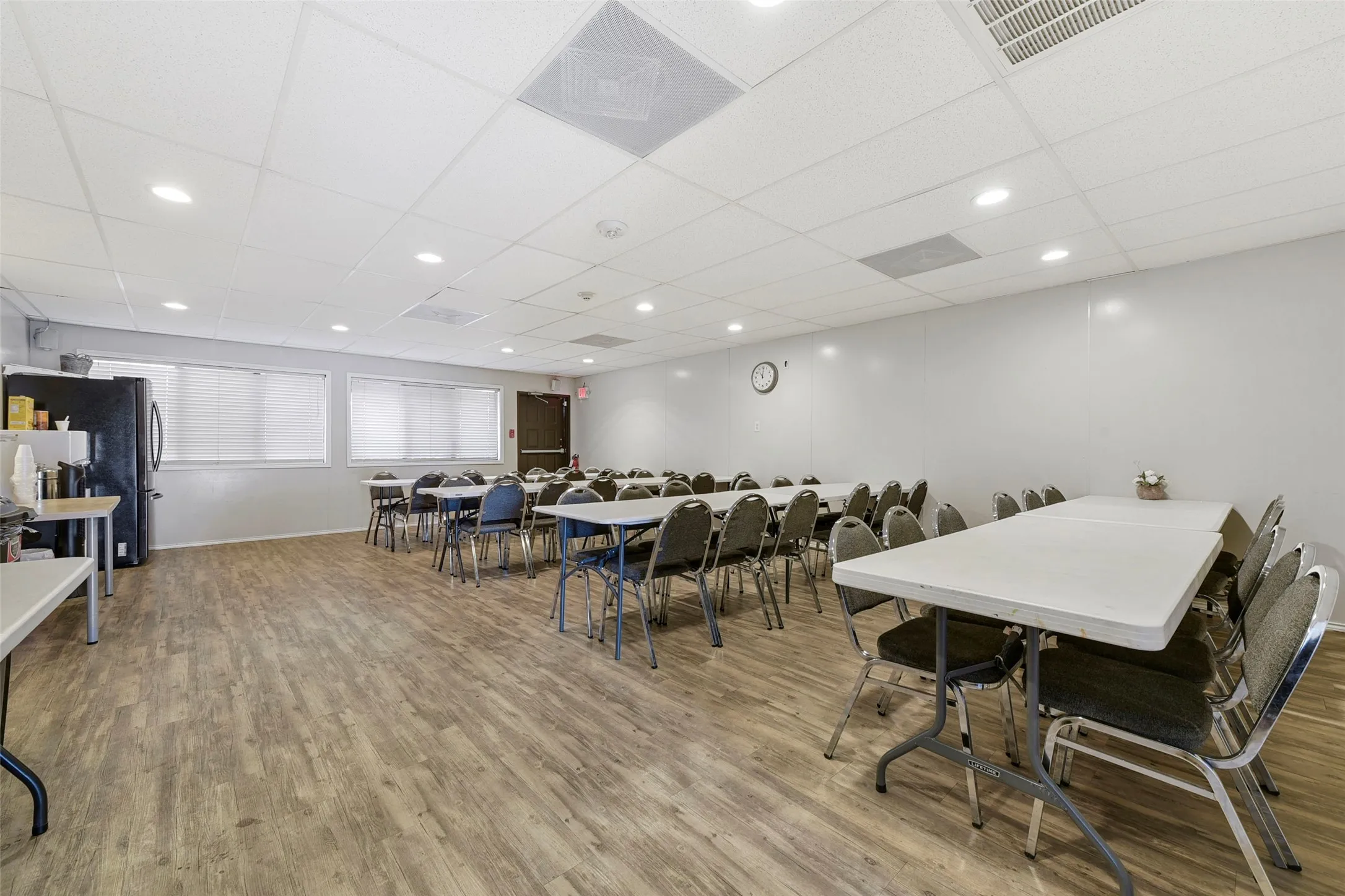 Office For Sale in Dallas County , 1410 N Mac Arthur Drive, Carrollton, Texas 75006, 0, 0, Garage spaces, 0 Sqft, built in 1980, Price $1,850,000, mls#21320297, Real Estate Agent in Carrollton, Homes For Sale in Dallas county, Homes For Sale in Carrollton, Realtor in Carrollton Texas, Real Estate Brokerage Independent Realty Texas, Luminita Cordes Realtor