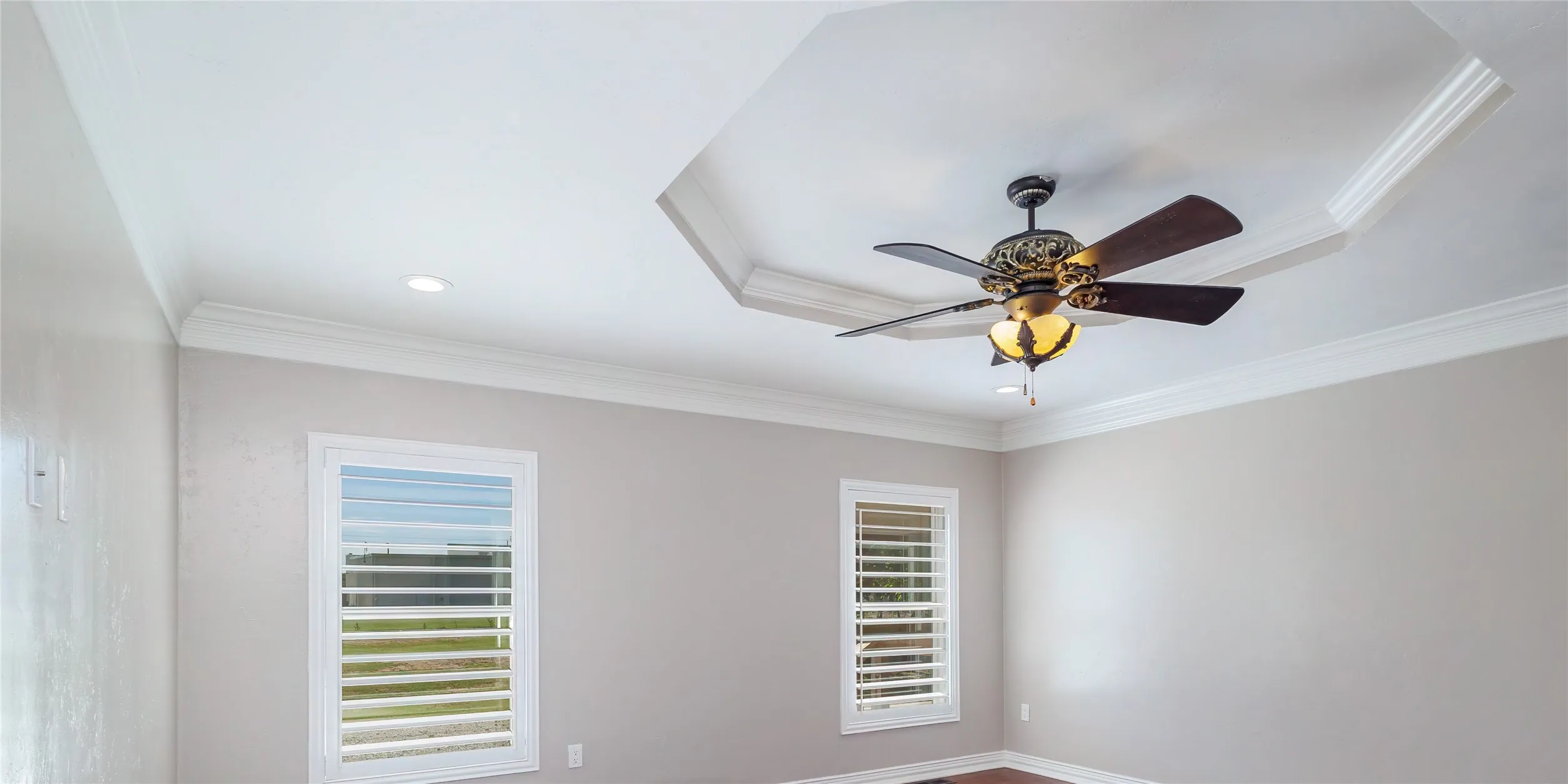 Mobile Home For Sale in Brown County , 105 Boyett Drive, Brownwood, Texas 76801, 4 Bedrooms, 2 Bathrooms, Garage spaces, 2,624 Sqft, built in 2016, Price $415,000, mls#21319324, Real Estate Agent in Brownwood, Homes For Sale in Brown county, Homes For Sale in Brownwood, Realtor in Brownwood Texas, Real Estate Brokerage Independent Realty Texas, Luminita Cordes Realtor