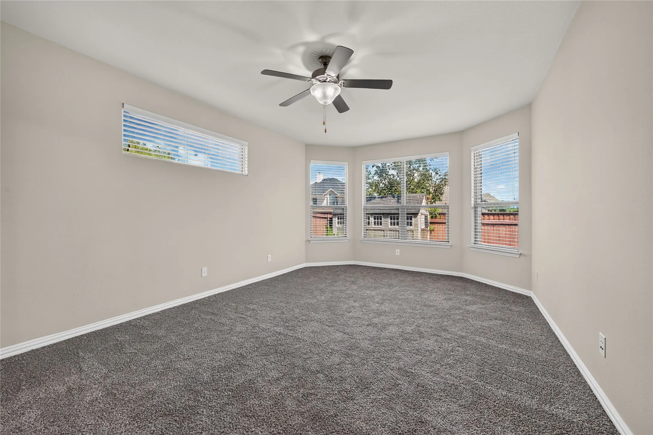 Single Family Residence For Sale in Denton County , 1049 Chickasaw Drive, Carrollton, Texas 75010, 5 Bedroom, 4 Bathroom, 2 Garage spaces, 3,477 Sqft, built in 2011, mls#21321175, Real Estate Agent in Carrollton, Homes For Sale in Denton county, Homes For Sale in Carrollton, Realtor in Carrollton Texas, Real Estate Brokerage Independent Realty Texas, Luminita Cordes Realtor