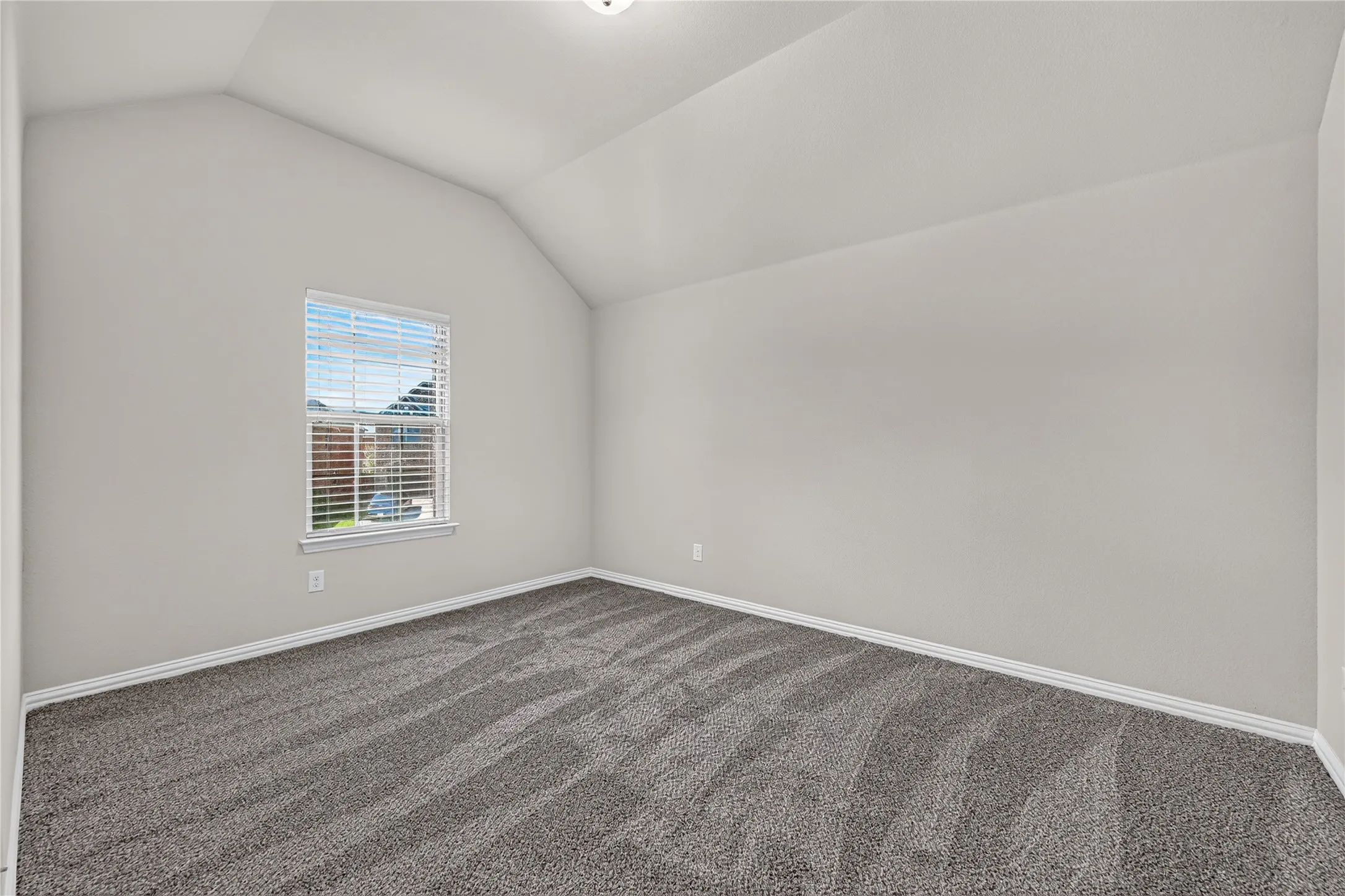 Single Family Residence For Sale in Denton County , 1049 Chickasaw Drive, Carrollton, Texas 75010, 5 Bedroom, 4 Bathroom, 2 Garage spaces, 3,477 Sqft, built in 2011, mls#21321175, Real Estate Agent in Carrollton, Homes For Sale in Denton county, Homes For Sale in Carrollton, Realtor in Carrollton Texas, Real Estate Brokerage Independent Realty Texas, Luminita Cordes Realtor