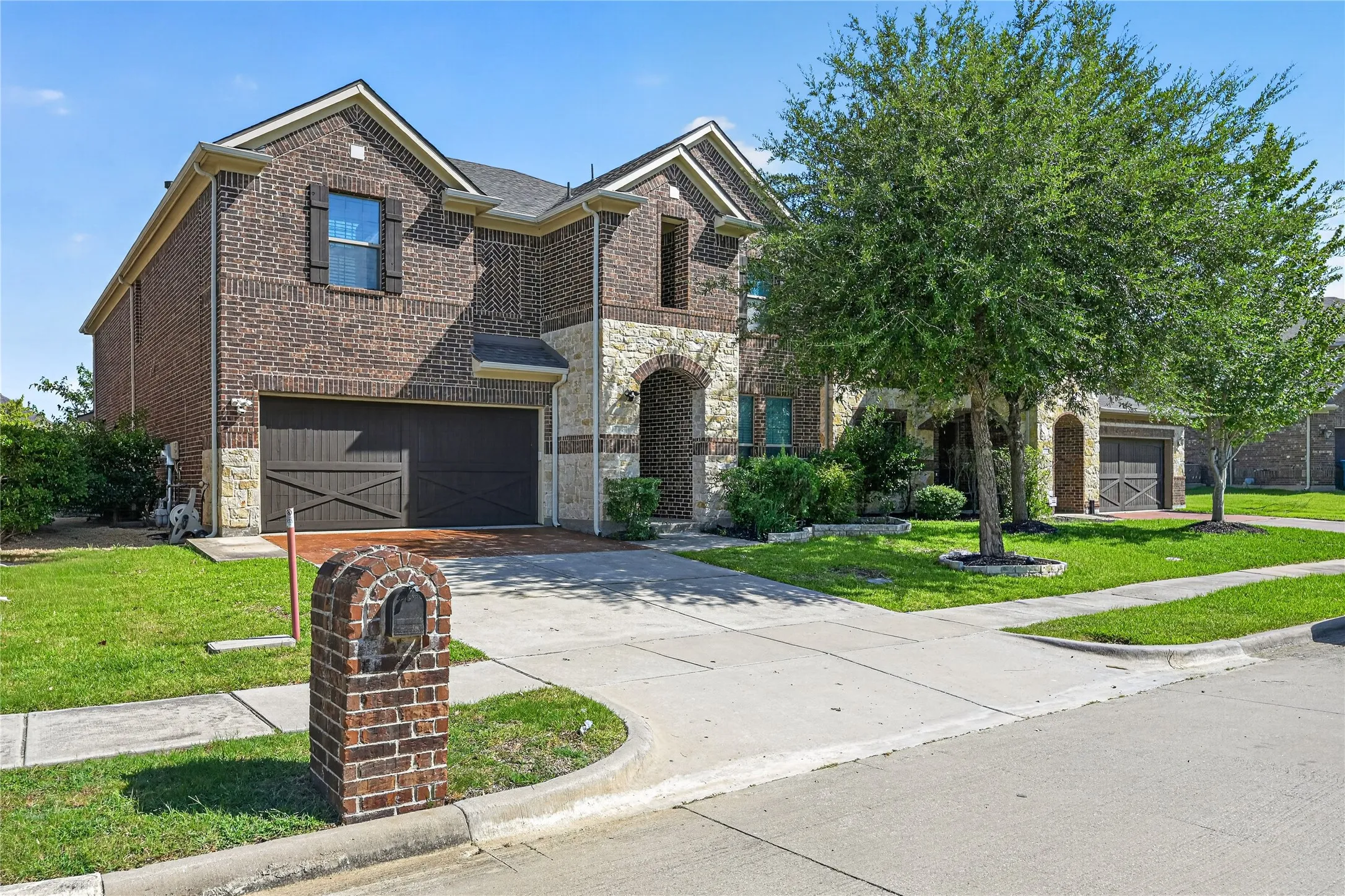 Single Family Residence For Sale in Denton County , 1049 Chickasaw Drive, Carrollton, Texas 75010, 5 Bedroom, 4 Bathroom, 2 Garage spaces, 3,477 Sqft, built in 2011, mls#21321175, Real Estate Agent in Carrollton, Homes For Sale in Denton county, Homes For Sale in Carrollton, Realtor in Carrollton Texas, Real Estate Brokerage Independent Realty Texas, Luminita Cordes Realtor