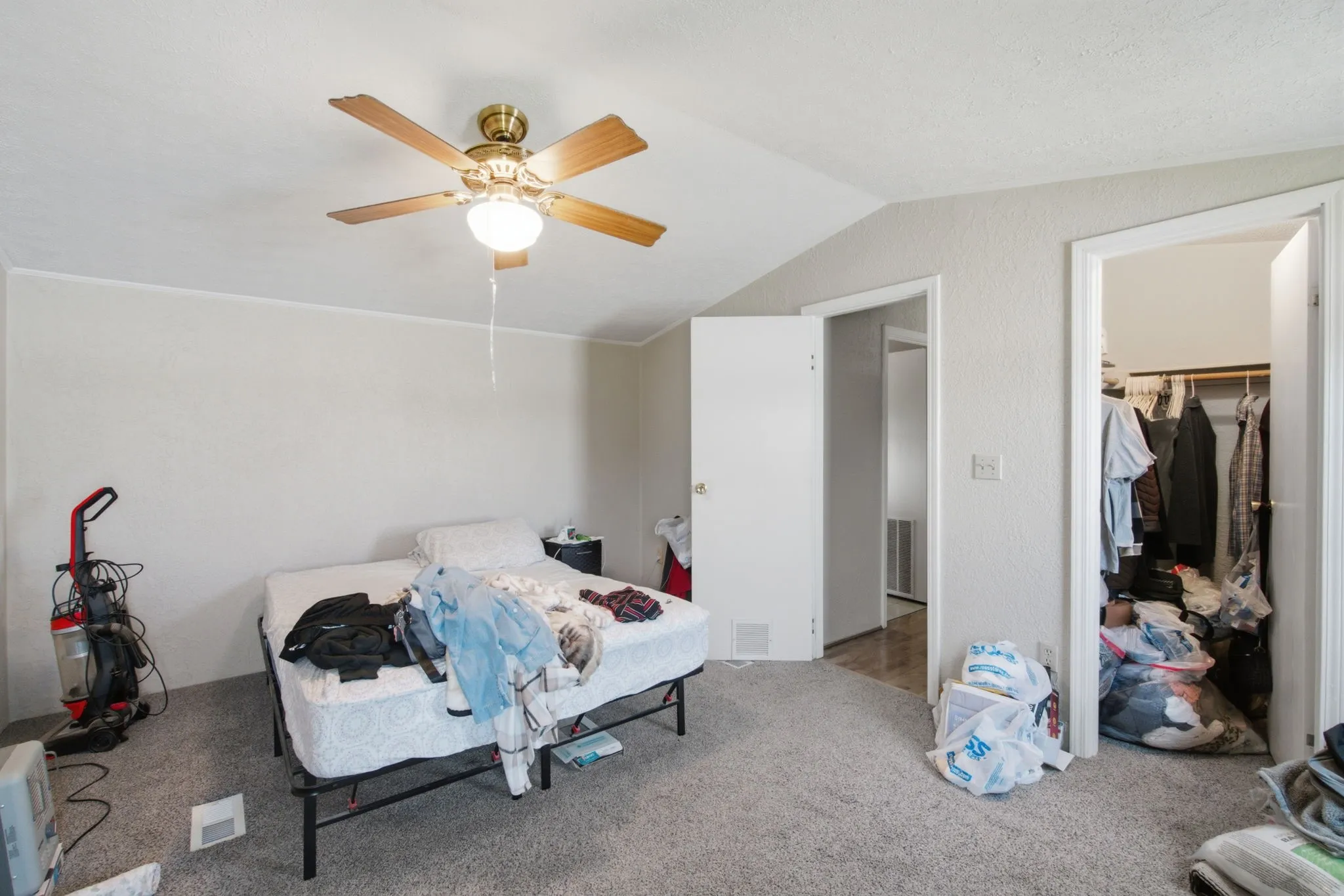 Manufactured Home For Sale in Jones County , 2047 Private Road 379, Hawley, Texas 79525, 3 Bedroom, 2 Bathroom, Garage spaces, 1,152 Sqft, built in 1995, mls#21318146, Real Estate Agent in Hawley, Homes For Sale in Jones county, Homes For Sale in Hawley, Realtor in Hawley Texas, Real Estate Brokerage Independent Realty Texas, Luminita Cordes Realtor
