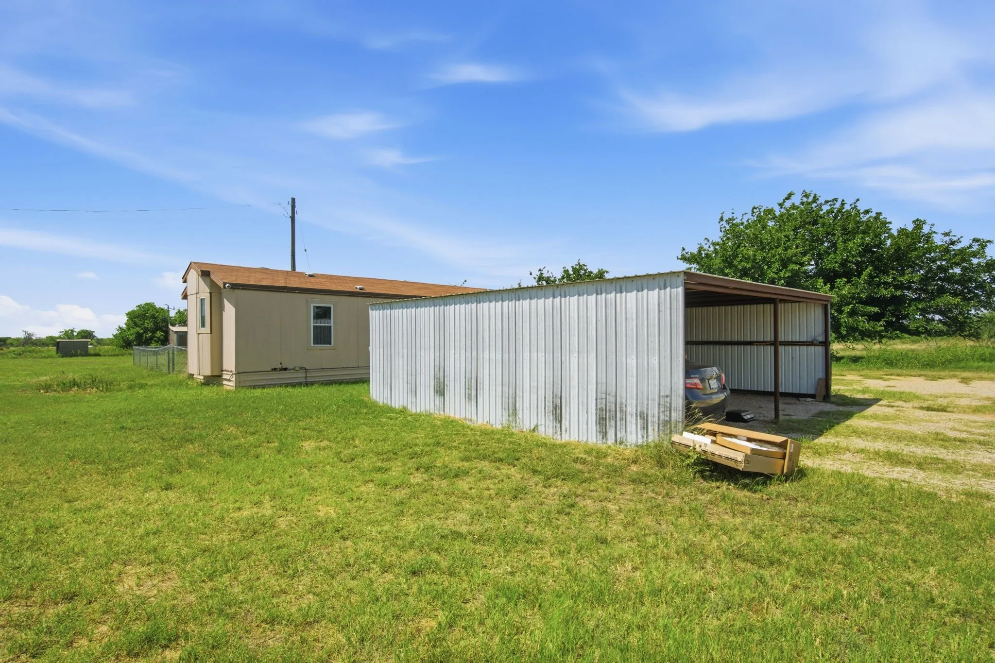 Manufactured Home For Sale in Jones County , 2047 Private Road 379, Hawley, Texas 79525, 3 Bedroom, 2 Bathroom, Garage spaces, 1,152 Sqft, built in 1995, mls#21318146, Real Estate Agent in Hawley, Homes For Sale in Jones county, Homes For Sale in Hawley, Realtor in Hawley Texas, Real Estate Brokerage Independent Realty Texas, Luminita Cordes Realtor