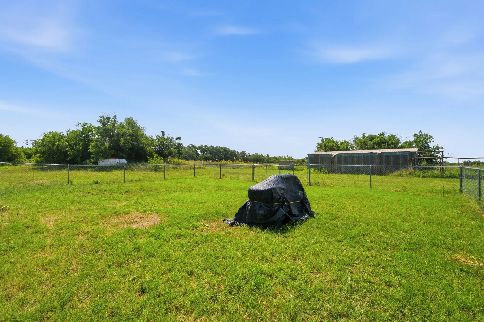 Manufactured Home For Sale in Jones County , 2047 Private Road 379, Hawley, Texas 79525, 3 Bedroom, 2 Bathroom, Garage spaces, 1,152 Sqft, built in 1995, mls#21318146, Real Estate Agent in Hawley, Homes For Sale in Jones county, Homes For Sale in Hawley, Realtor in Hawley Texas, Real Estate Brokerage Independent Realty Texas, Luminita Cordes Realtor