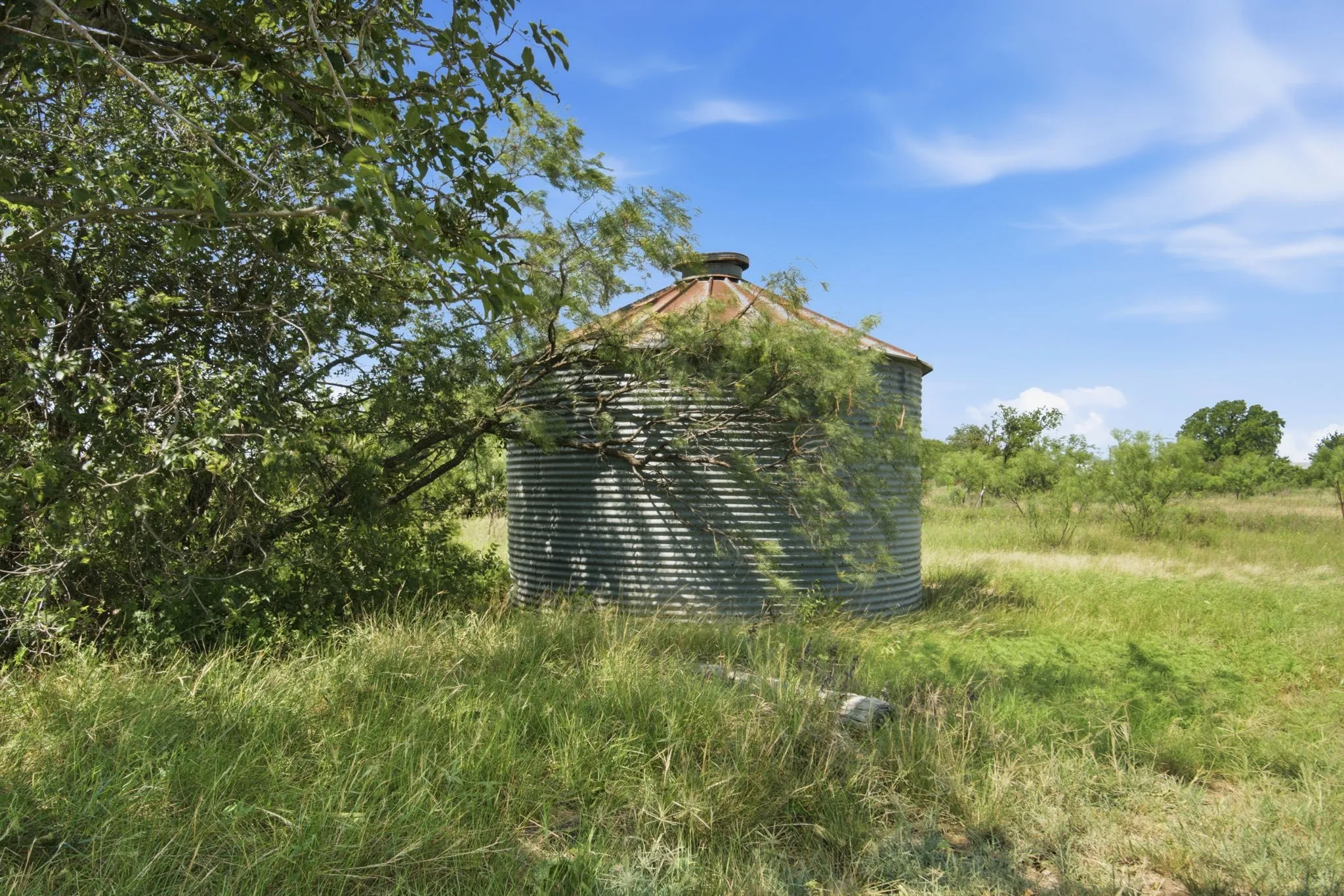 Manufactured Home For Sale in Jones County , 2047 Private Road 379, Hawley, Texas 79525, 3 Bedroom, 2 Bathroom, Garage spaces, 1,152 Sqft, built in 1995, mls#21318146, Real Estate Agent in Hawley, Homes For Sale in Jones county, Homes For Sale in Hawley, Realtor in Hawley Texas, Real Estate Brokerage Independent Realty Texas, Luminita Cordes Realtor