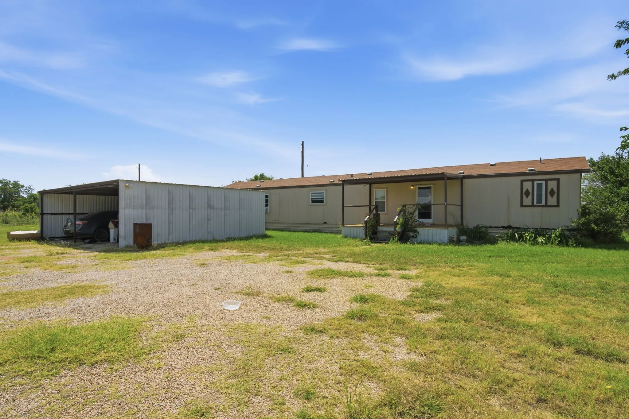 Manufactured Home For Sale in Jones County , 2047 Private Road 379, Hawley, Texas 79525, 3 Bedroom, 2 Bathroom, Garage spaces, 1,152 Sqft, built in 1995, mls#21318146, Real Estate Agent in Hawley, Homes For Sale in Jones county, Homes For Sale in Hawley, Realtor in Hawley Texas, Real Estate Brokerage Independent Realty Texas, Luminita Cordes Realtor