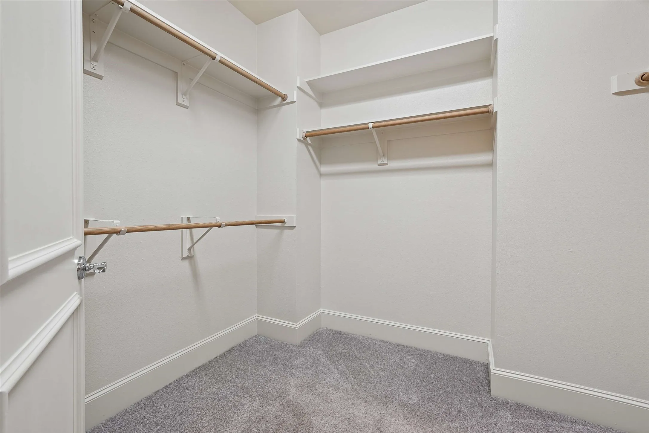 Townhouse For Sale in Dallas County , 2611 Colby Street, Dallas, Texas 75204, 2 Bedroom, 3 Bathroom, 2 Garage spaces, 2,484 Sqft, built in 1997, mls#21312140, Real Estate Agent in Dallas, Homes For Sale in Dallas county, Homes For Sale in Dallas, Realtor in Dallas Texas, Real Estate Brokerage Independent Realty Texas, Luminita Cordes Realtor