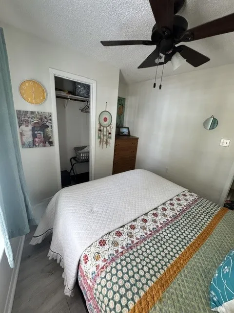 Single Family Residence For Sale in Henderson County , 22019 Brierwood Drive, Frankston, Texas 75763, 3 Bedroom, 2 Bathroom, Garage spaces, 1,056 Sqft, built in 1985, mls#21319812, Real Estate Agent in Frankston, Homes For Sale in Henderson county, Homes For Sale in Frankston, Realtor in Frankston Texas, Real Estate Brokerage Independent Realty Texas, Luminita Cordes Realtor