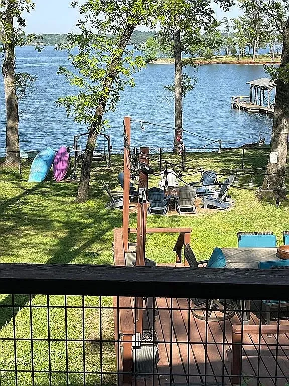 Single Family Residence For Sale in Henderson County , 22019 Brierwood Drive, Frankston, Texas 75763, 3 Bedroom, 2 Bathroom, Garage spaces, 1,056 Sqft, built in 1985, mls#21319812, Real Estate Agent in Frankston, Homes For Sale in Henderson county, Homes For Sale in Frankston, Realtor in Frankston Texas, Real Estate Brokerage Independent Realty Texas, Luminita Cordes Realtor