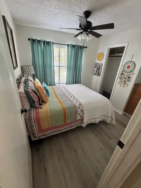 Single Family Residence For Sale in Henderson County , 22019 Brierwood Drive, Frankston, Texas 75763, 3 Bedroom, 2 Bathroom, Garage spaces, 1,056 Sqft, built in 1985, mls#21319812, Real Estate Agent in Frankston, Homes For Sale in Henderson county, Homes For Sale in Frankston, Realtor in Frankston Texas, Real Estate Brokerage Independent Realty Texas, Luminita Cordes Realtor