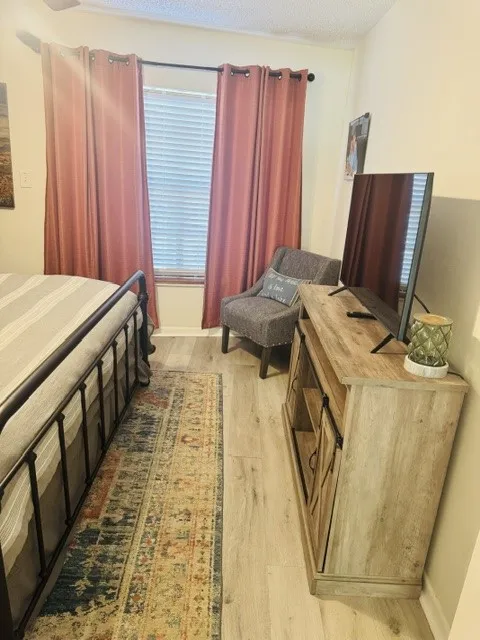 Single Family Residence For Sale in Henderson County , 22019 Brierwood Drive, Frankston, Texas 75763, 3 Bedroom, 2 Bathroom, Garage spaces, 1,056 Sqft, built in 1985, mls#21319812, Real Estate Agent in Frankston, Homes For Sale in Henderson county, Homes For Sale in Frankston, Realtor in Frankston Texas, Real Estate Brokerage Independent Realty Texas, Luminita Cordes Realtor