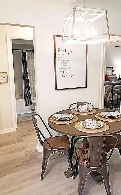 Single Family Residence For Sale in Henderson County , 22019 Brierwood Drive, Frankston, Texas 75763, 3 Bedroom, 2 Bathroom, Garage spaces, 1,056 Sqft, built in 1985, mls#21319812, Real Estate Agent in Frankston, Homes For Sale in Henderson county, Homes For Sale in Frankston, Realtor in Frankston Texas, Real Estate Brokerage Independent Realty Texas, Luminita Cordes Realtor
