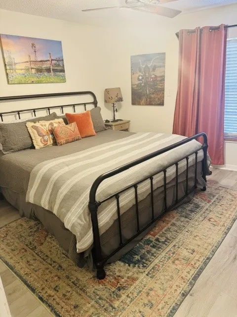 Single Family Residence For Sale in Henderson County , 22019 Brierwood Drive, Frankston, Texas 75763, 3 Bedroom, 2 Bathroom, Garage spaces, 1,056 Sqft, built in 1985, mls#21319812, Real Estate Agent in Frankston, Homes For Sale in Henderson county, Homes For Sale in Frankston, Realtor in Frankston Texas, Real Estate Brokerage Independent Realty Texas, Luminita Cordes Realtor