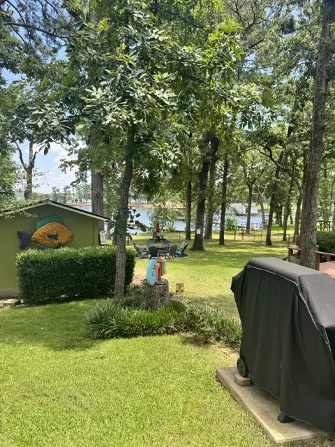 Single Family Residence For Sale in Henderson County , 22019 Brierwood Drive, Frankston, Texas 75763, 3 Bedroom, 2 Bathroom, Garage spaces, 1,056 Sqft, built in 1985, mls#21319812, Real Estate Agent in Frankston, Homes For Sale in Henderson county, Homes For Sale in Frankston, Realtor in Frankston Texas, Real Estate Brokerage Independent Realty Texas, Luminita Cordes Realtor
