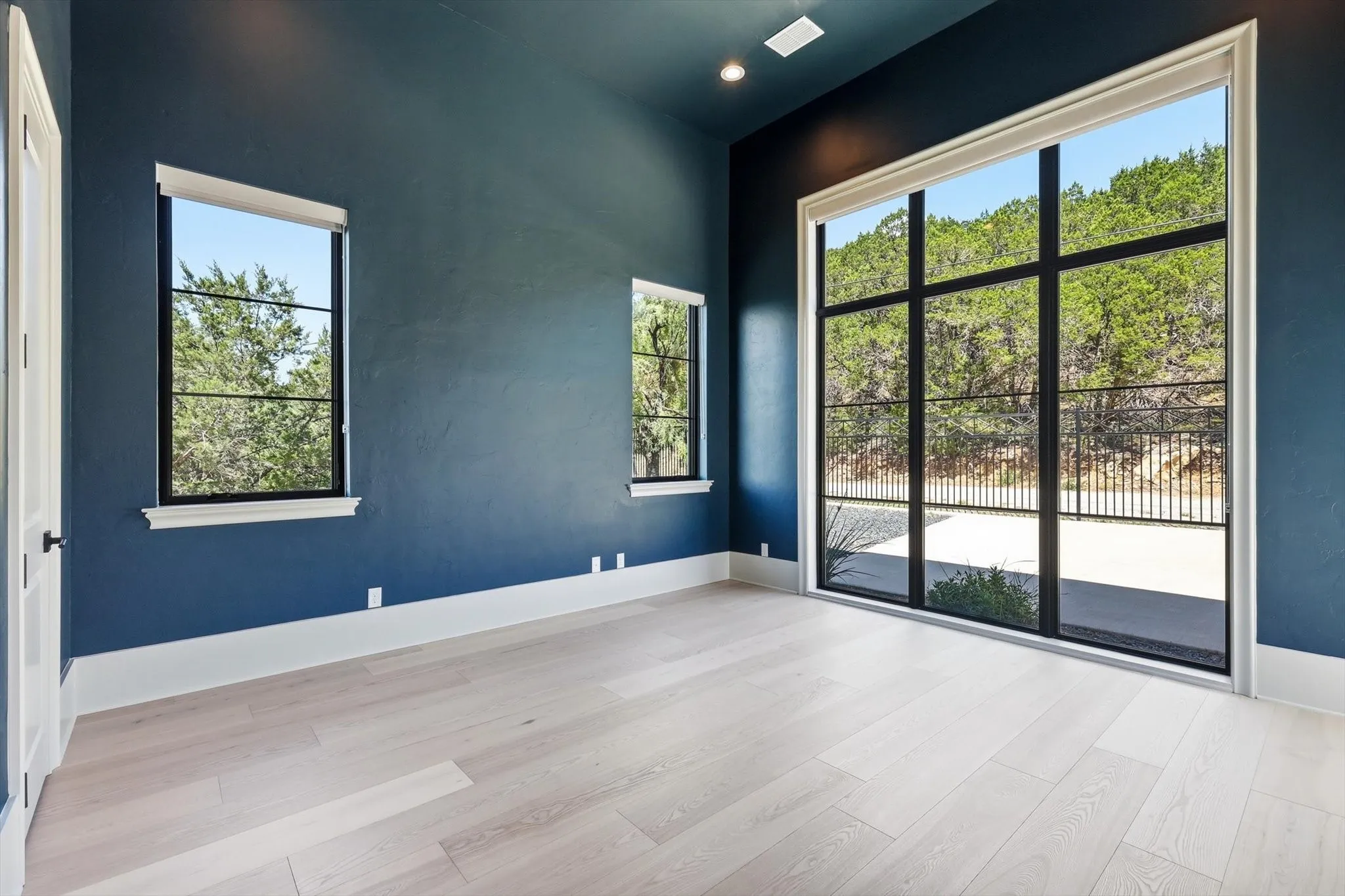 Single Family Residence For Sale in Palo Pinto County , 2449 Upper Burma Road, Possum Kingdom Lake, Texas 76449, 4 Bedroom, 5 Bathroom, 2 Garage spaces, 4,713 Sqft, built in 2022, mls#21319086, Real Estate Agent in Possum Kingdom Lake, Homes For Sale in Palo Pinto county, Homes For Sale in Possum Kingdom Lake, Realtor in Possum Kingdom Lake Texas, Real Estate Brokerage Independent Realty Texas, Luminita Cordes Realtor