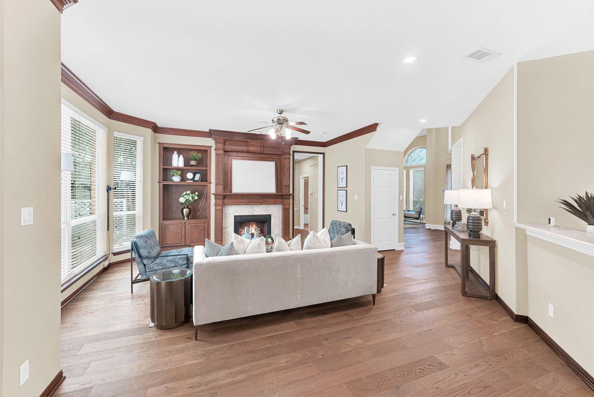 Gorgeous new floors throughout all 1st floor living areas