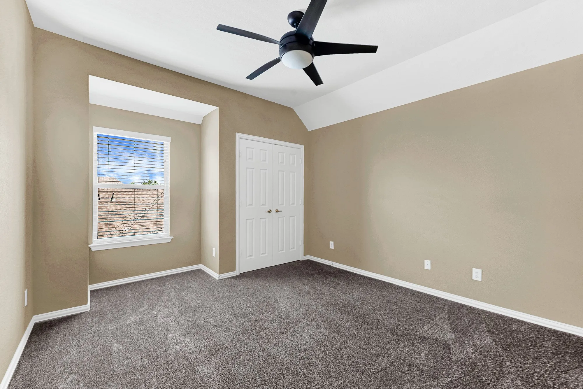 Example of secondary bedrooms