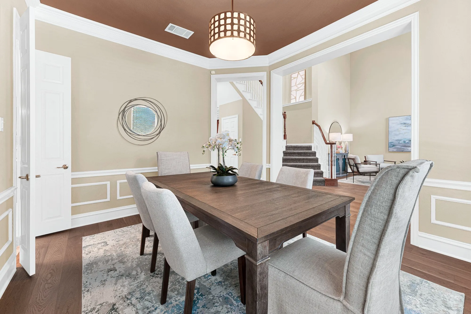 Enjoy spacious split formals
