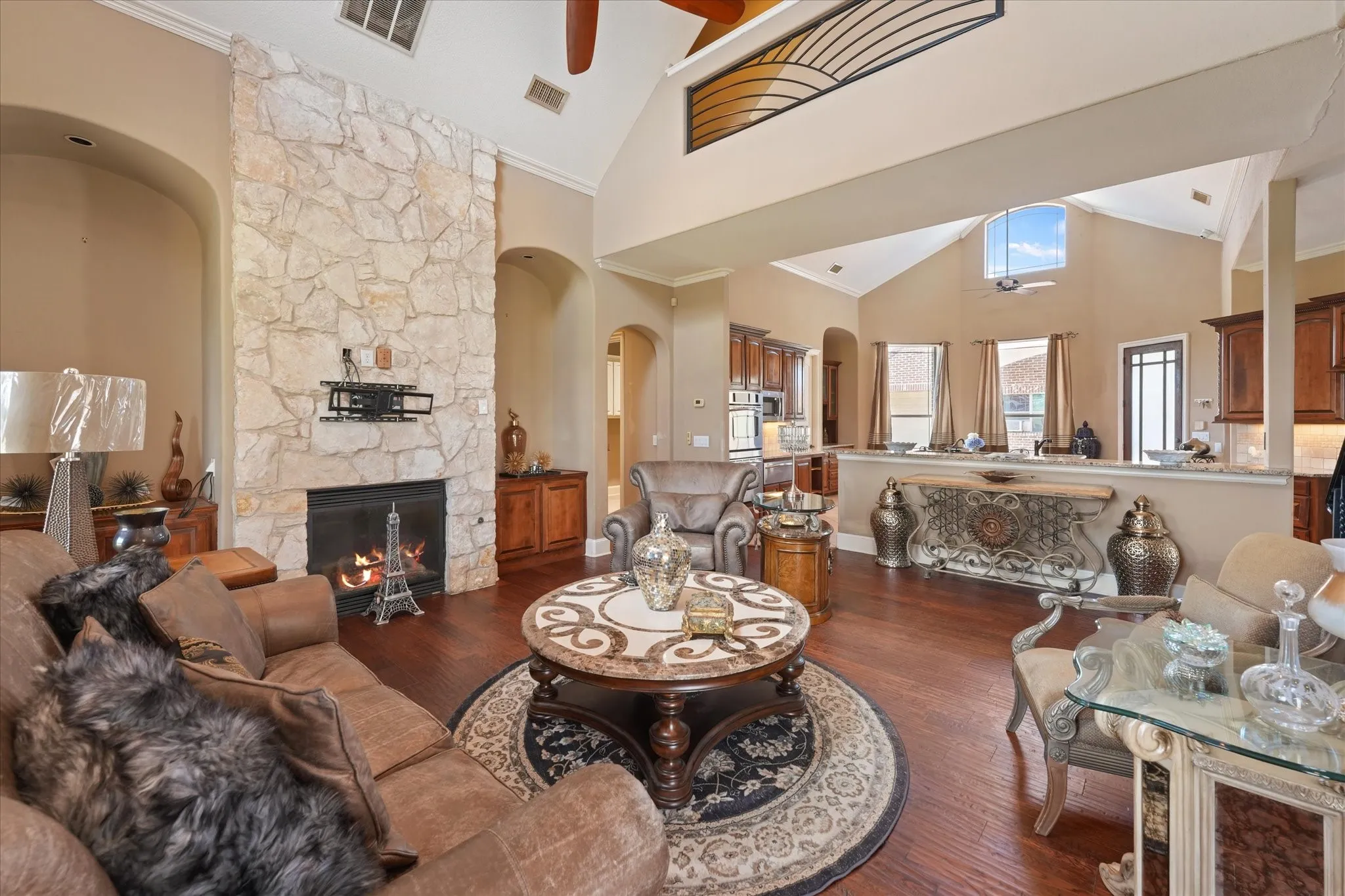 Single Family Residence For Sale in Collin County , 9770 County Road 483, Lavon, Texas 75166, 5 Bedroom, 6 Bathroom, 1 Garage spaces, 5,065 Sqft, built in 2007, mls#21301672, Real Estate Agent in Lavon, Homes For Sale in Collin county, Homes For Sale in Lavon, Realtor in Lavon Texas, Real Estate Brokerage Independent Realty Texas, Luminita Cordes Realtor