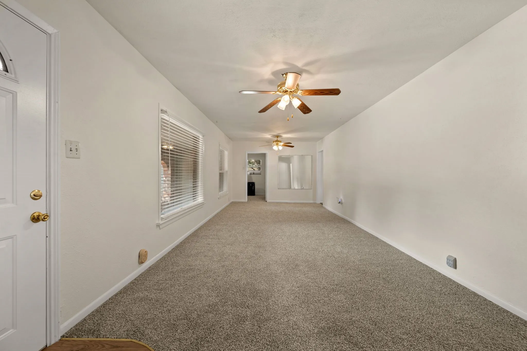 Living room with neutral paint.