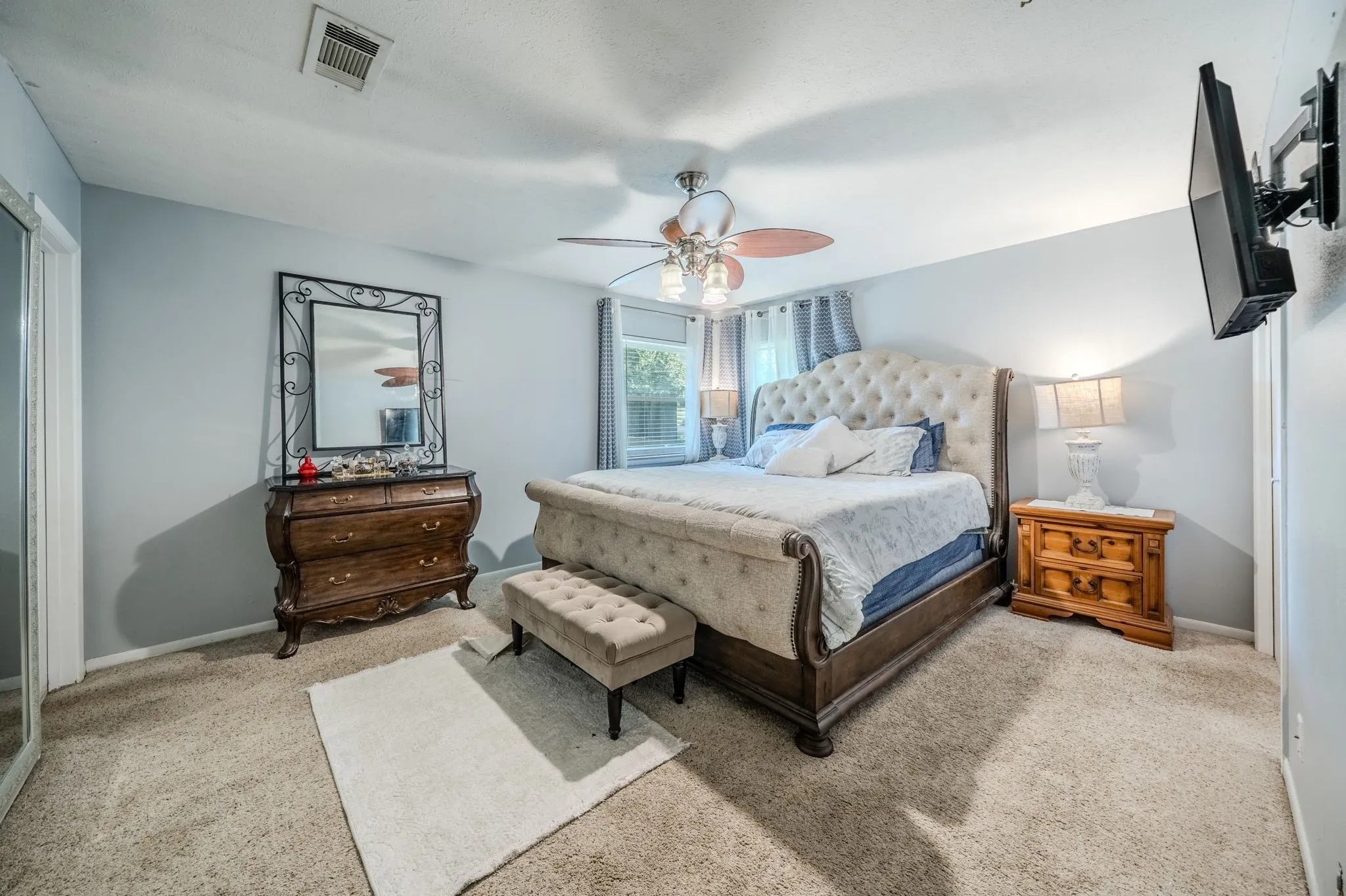 Single Family Residence For Sale in Dallas County , 2233 Westfield Street, Grand Prairie, Texas 75050, 3 Bedroom, 2 Bathroom, 2 Garage spaces, 1,829 Sqft, built in 1967, mls#21321195, Real Estate Agent in Grand Prairie, Homes For Sale in Dallas county, Homes For Sale in Grand Prairie, Realtor in Grand Prairie Texas, Real Estate Brokerage Independent Realty Texas, Luminita Cordes Realtor