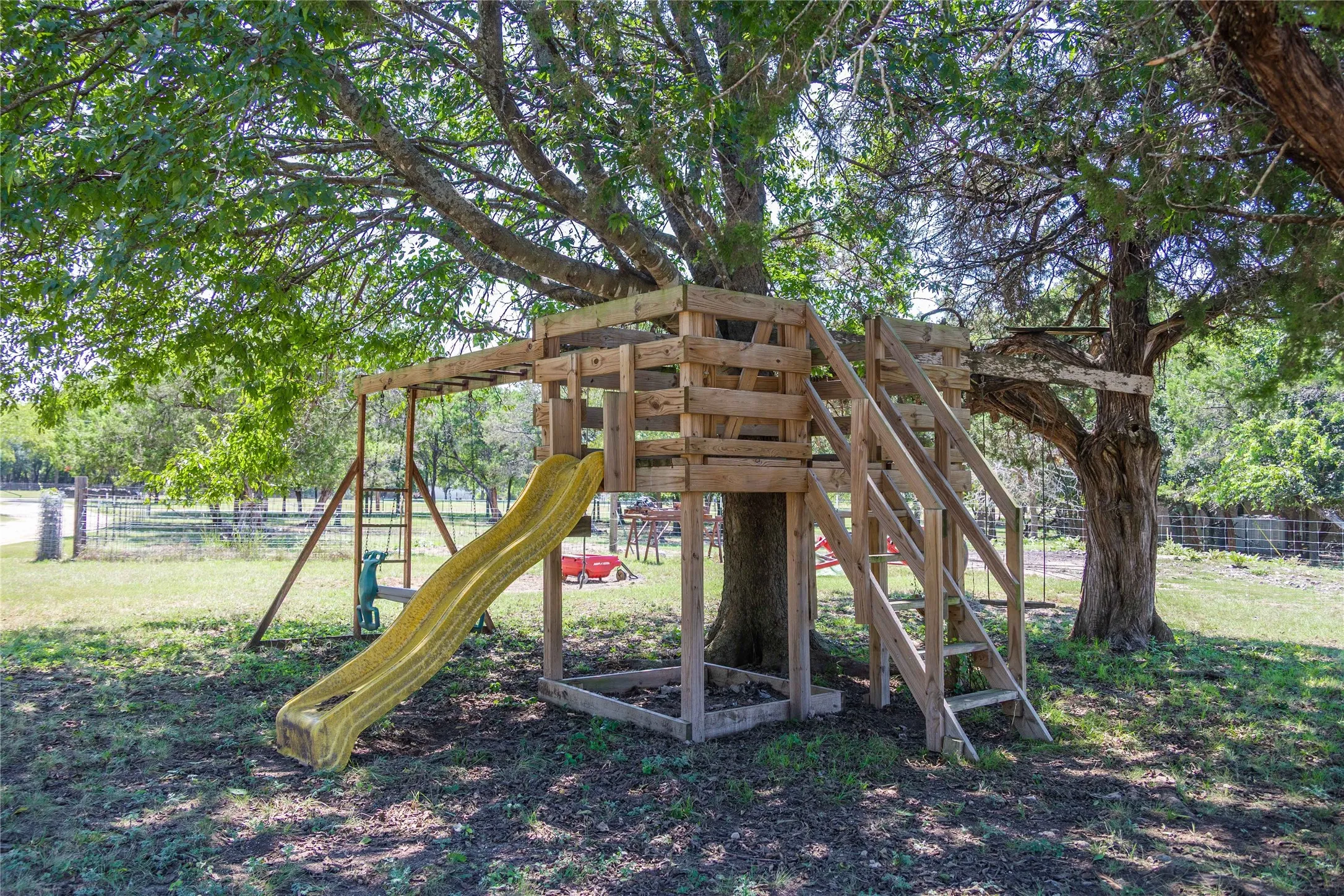 Single Family Residence For Sale in Coryell County , 122 Homestead Drive, Gatesville, Texas 76528, 2 Bedroom, 1 Bathroom, Garage spaces, 1,357 Sqft, built in 2007, mls#21321172, Real Estate Agent in Gatesville, Homes For Sale in Coryell county, Homes For Sale in Gatesville, Realtor in Gatesville Texas, Real Estate Brokerage Independent Realty Texas, Luminita Cordes Realtor