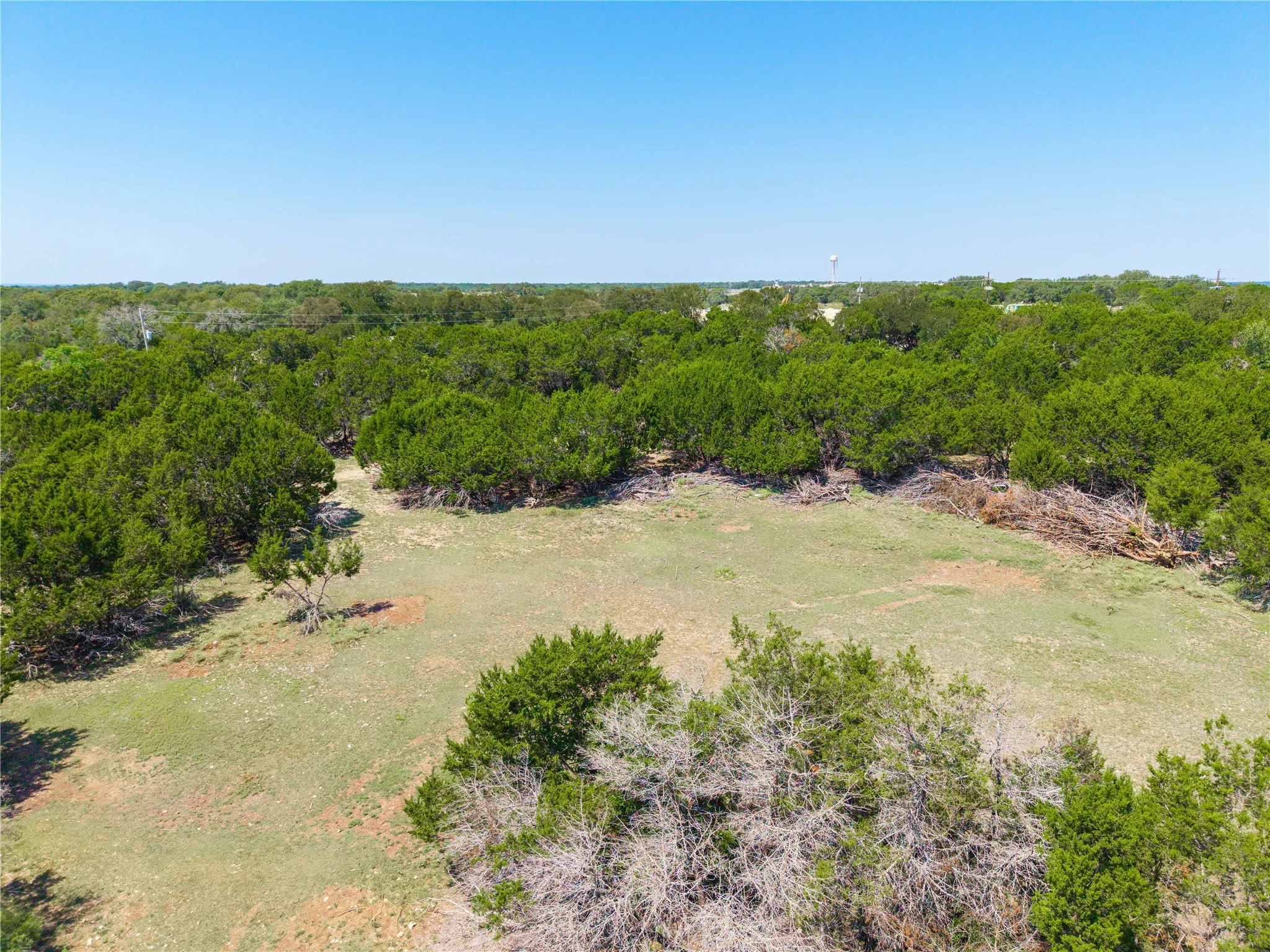 Single Family Residence For Sale in Coryell County , 122 Homestead Drive, Gatesville, Texas 76528, 2 Bedroom, 1 Bathroom, Garage spaces, 1,357 Sqft, built in 2007, mls#21321172, Real Estate Agent in Gatesville, Homes For Sale in Coryell county, Homes For Sale in Gatesville, Realtor in Gatesville Texas, Real Estate Brokerage Independent Realty Texas, Luminita Cordes Realtor