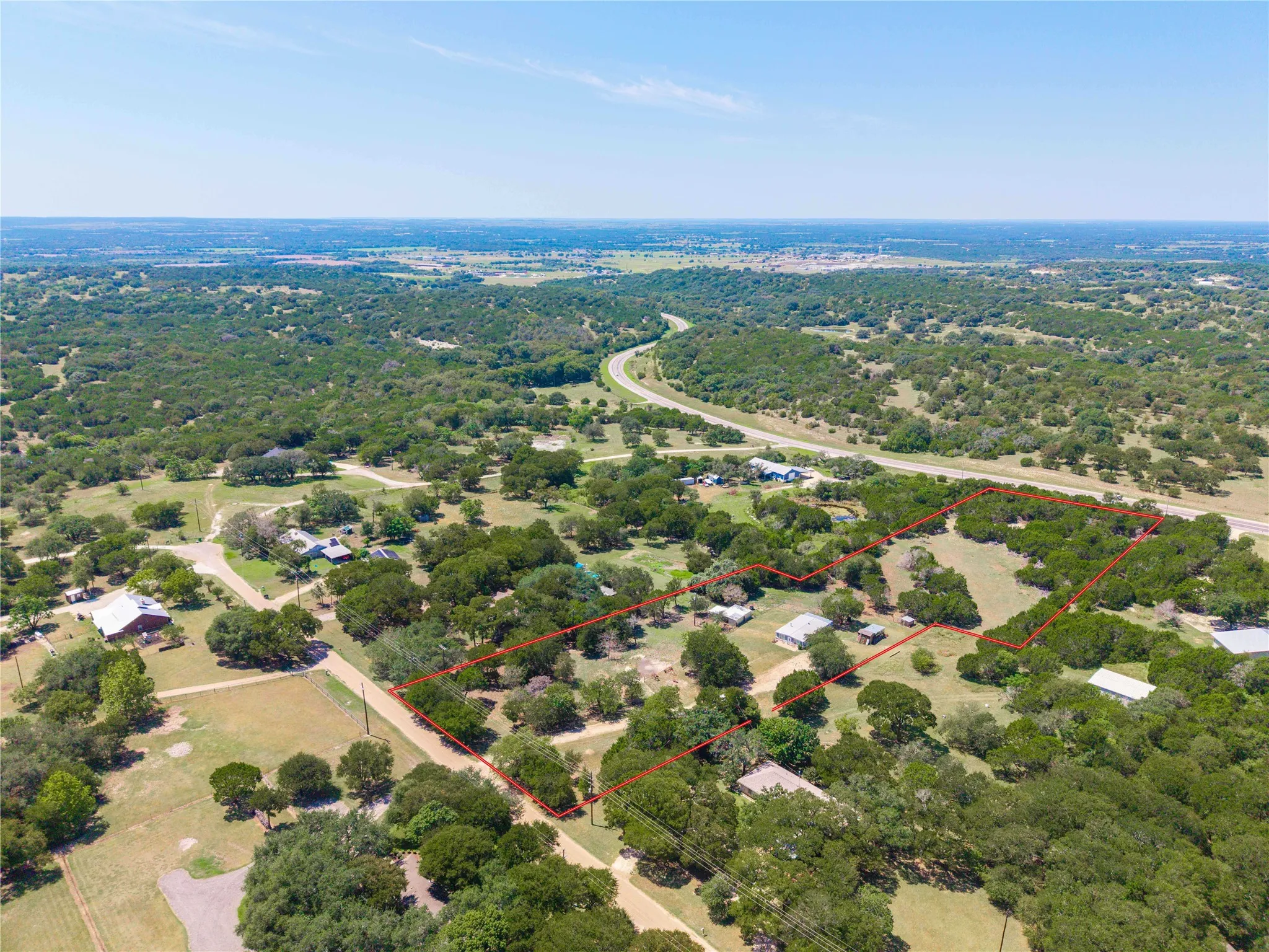 Single Family Residence For Sale in Coryell County , 122 Homestead Drive, Gatesville, Texas 76528, 2 Bedroom, 1 Bathroom, Garage spaces, 1,357 Sqft, built in 2007, mls#21321172, Real Estate Agent in Gatesville, Homes For Sale in Coryell county, Homes For Sale in Gatesville, Realtor in Gatesville Texas, Real Estate Brokerage Independent Realty Texas, Luminita Cordes Realtor