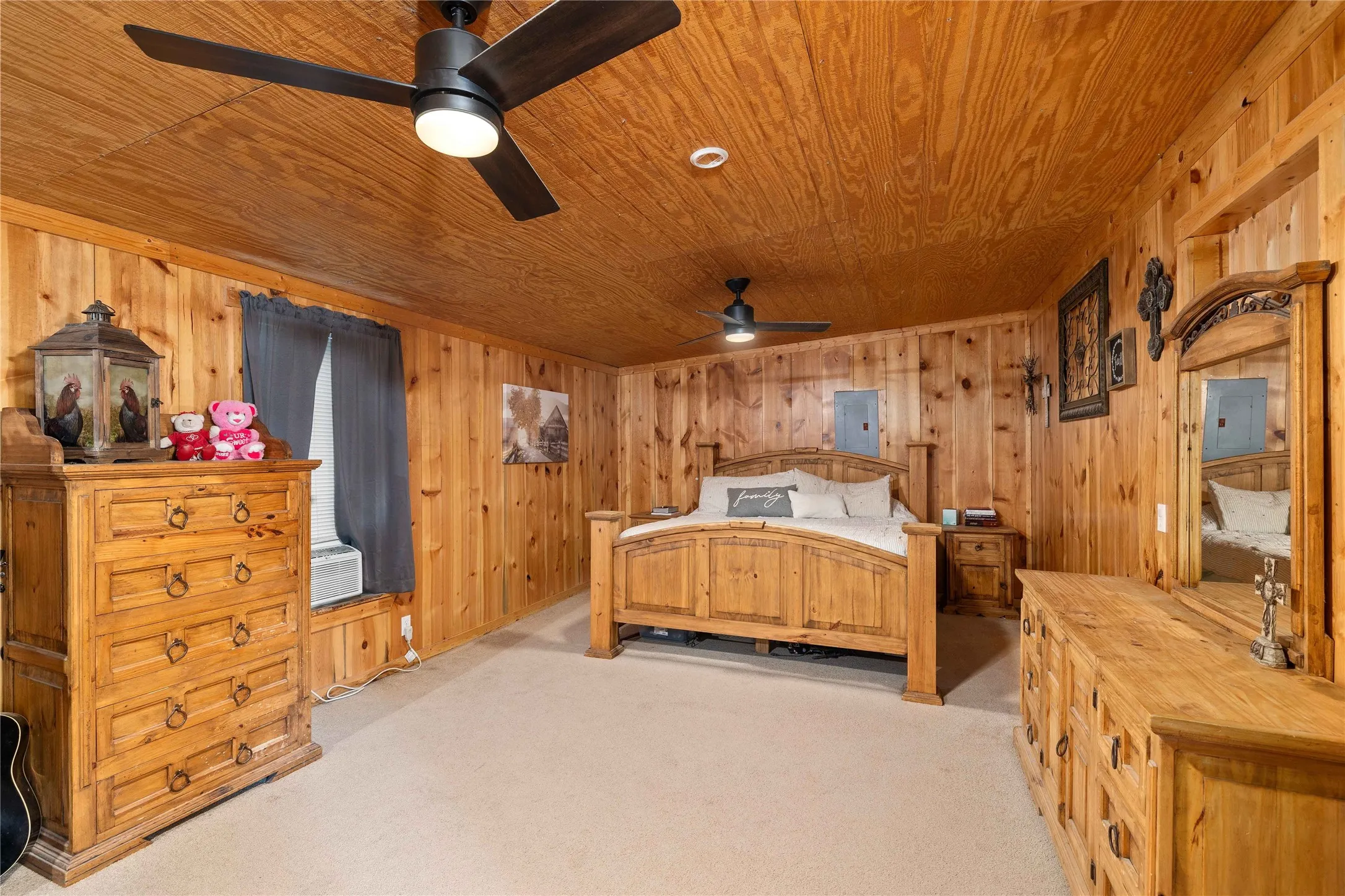 Single Family Residence For Sale in Coryell County , 122 Homestead Drive, Gatesville, Texas 76528, 2 Bedroom, 1 Bathroom, Garage spaces, 1,357 Sqft, built in 2007, mls#21321172, Real Estate Agent in Gatesville, Homes For Sale in Coryell county, Homes For Sale in Gatesville, Realtor in Gatesville Texas, Real Estate Brokerage Independent Realty Texas, Luminita Cordes Realtor