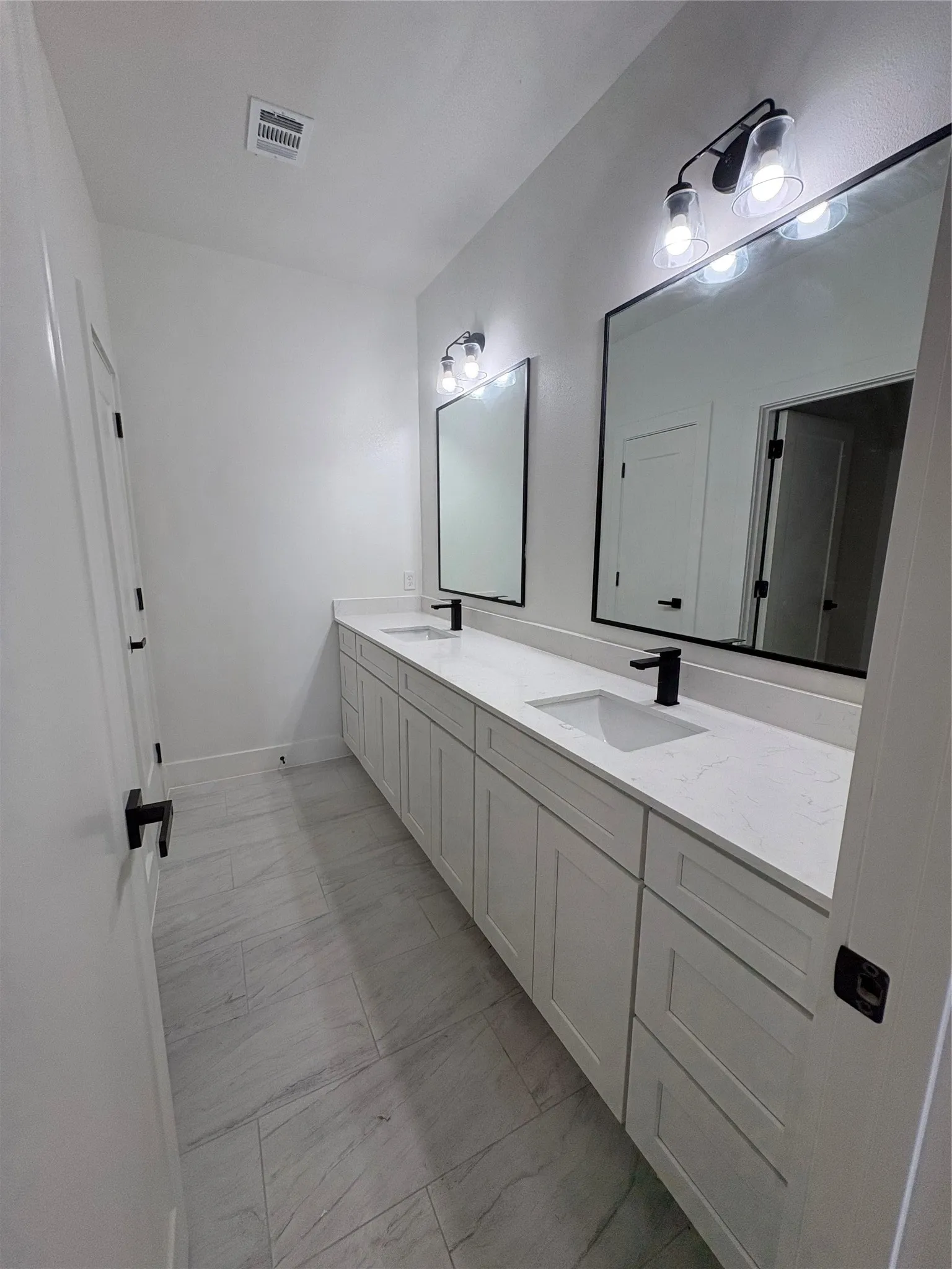 Single Family Residence For Sale in Johnson County , 216 Reliance Road, Godley, Texas 76044, 3 Bedroom, 2 Bathroom, 2 Garage spaces, 1,903 Sqft, built in 2026, mls#21321200, Real Estate Agent in Godley, Homes For Sale in Johnson county, Homes For Sale in Godley, Realtor in Godley Texas, Real Estate Brokerage Independent Realty Texas, Luminita Cordes Realtor