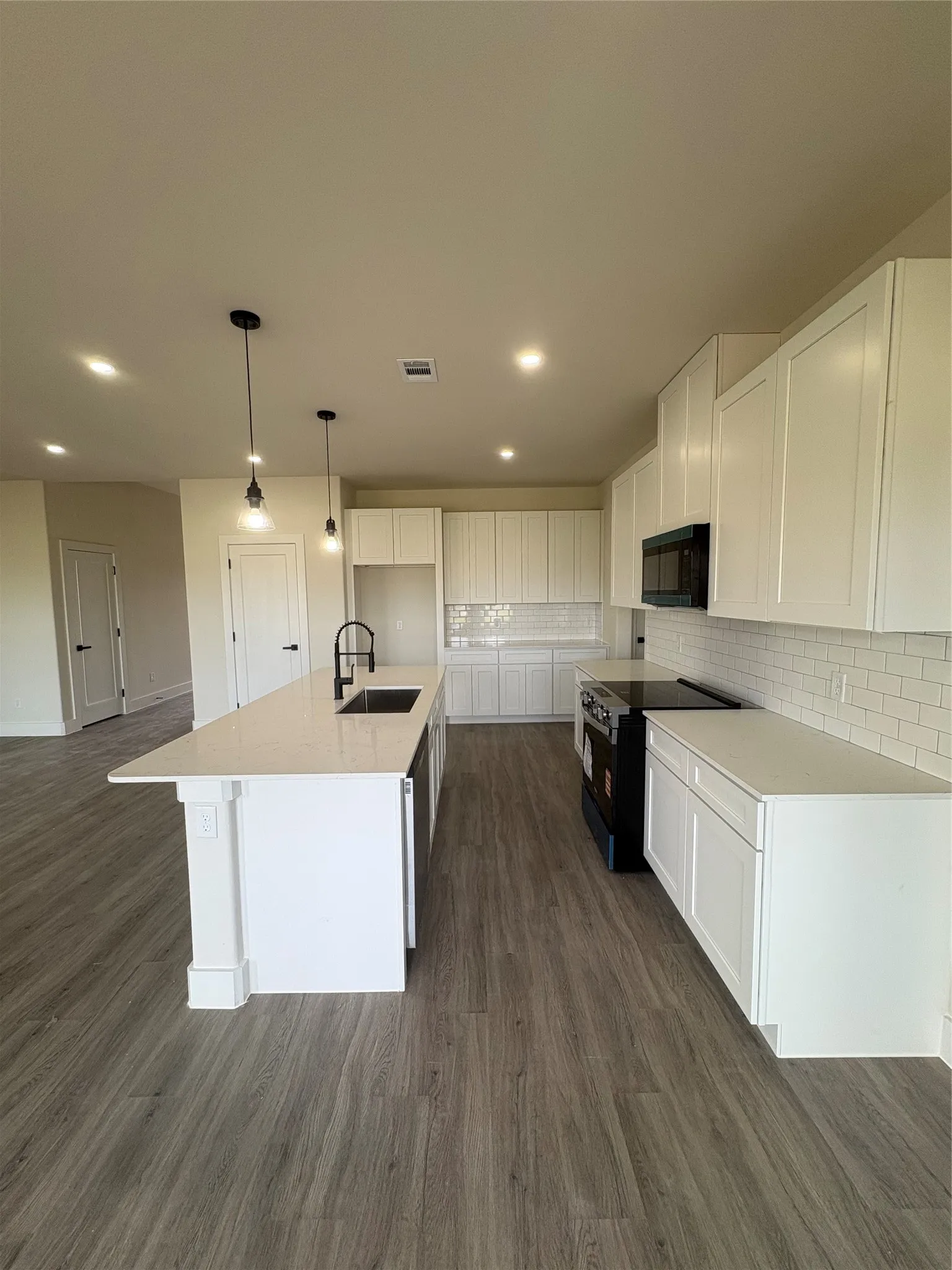 Single Family Residence For Sale in Johnson County , 216 Reliance Road, Godley, Texas 76044, 3 Bedroom, 2 Bathroom, 2 Garage spaces, 1,903 Sqft, built in 2026, mls#21321200, Real Estate Agent in Godley, Homes For Sale in Johnson county, Homes For Sale in Godley, Realtor in Godley Texas, Real Estate Brokerage Independent Realty Texas, Luminita Cordes Realtor