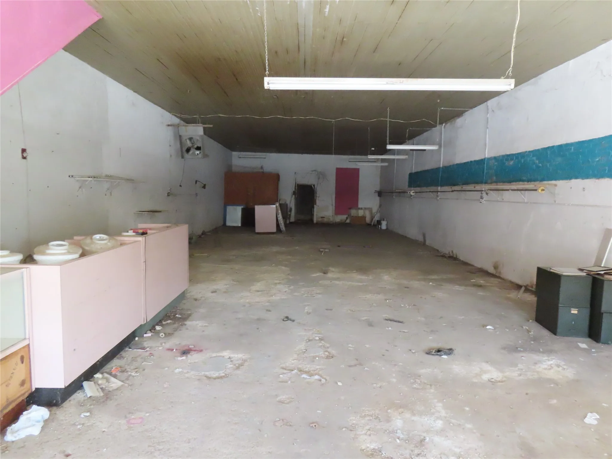 Business For Sale in Kaufman County , 307 N Main Street, Kemp, Texas 75143, 0, 0, Garage spaces, 0 Sqft, built in 1900, mls#21320583, Real Estate Agent in Kemp, Homes For Sale in Kaufman county, Homes For Sale in Kemp, Realtor in Kemp Texas, Real Estate Brokerage Independent Realty Texas, Luminita Cordes Realtor