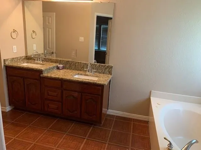 Single Family Residence For Rent in Dallas County , 2324 Cantura Drive, Mesquite, Texas 75181, 4 Bedroom, 2 Bathroom, 2 Garage spaces, 2,190 Sqft, built in 2001, mls#21321224, Real Estate Agent in Mesquite, Homes For Rent in Dallas county, Homes For Rent in Mesquite, Realtor in Mesquite Texas, Real Estate Brokerage Independent Realty Texas, Luminita Cordes Realtor