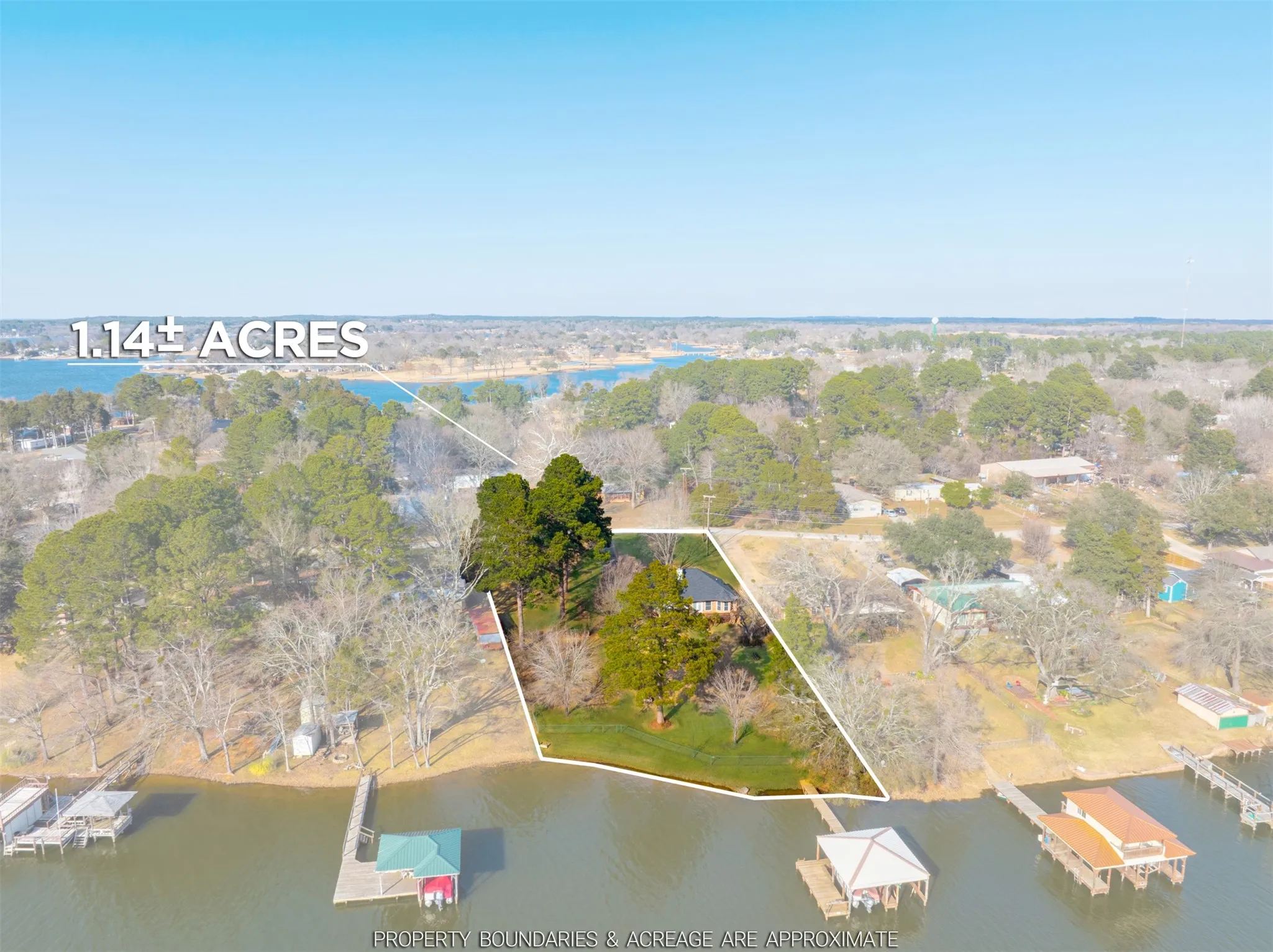 Single Family Residence For Sale in Smith County , 15815 Cedar Bay Drive, Bullard, Texas 75757, 3 Bedroom, 2 Bathroom, 2 Garage spaces, 1,663 Sqft, built in 1996, mls#21321223, Real Estate Agent in Bullard, Homes For Sale in Smith county, Homes For Sale in Bullard, Realtor in Bullard Texas, Real Estate Brokerage Independent Realty Texas, Luminita Cordes Realtor
