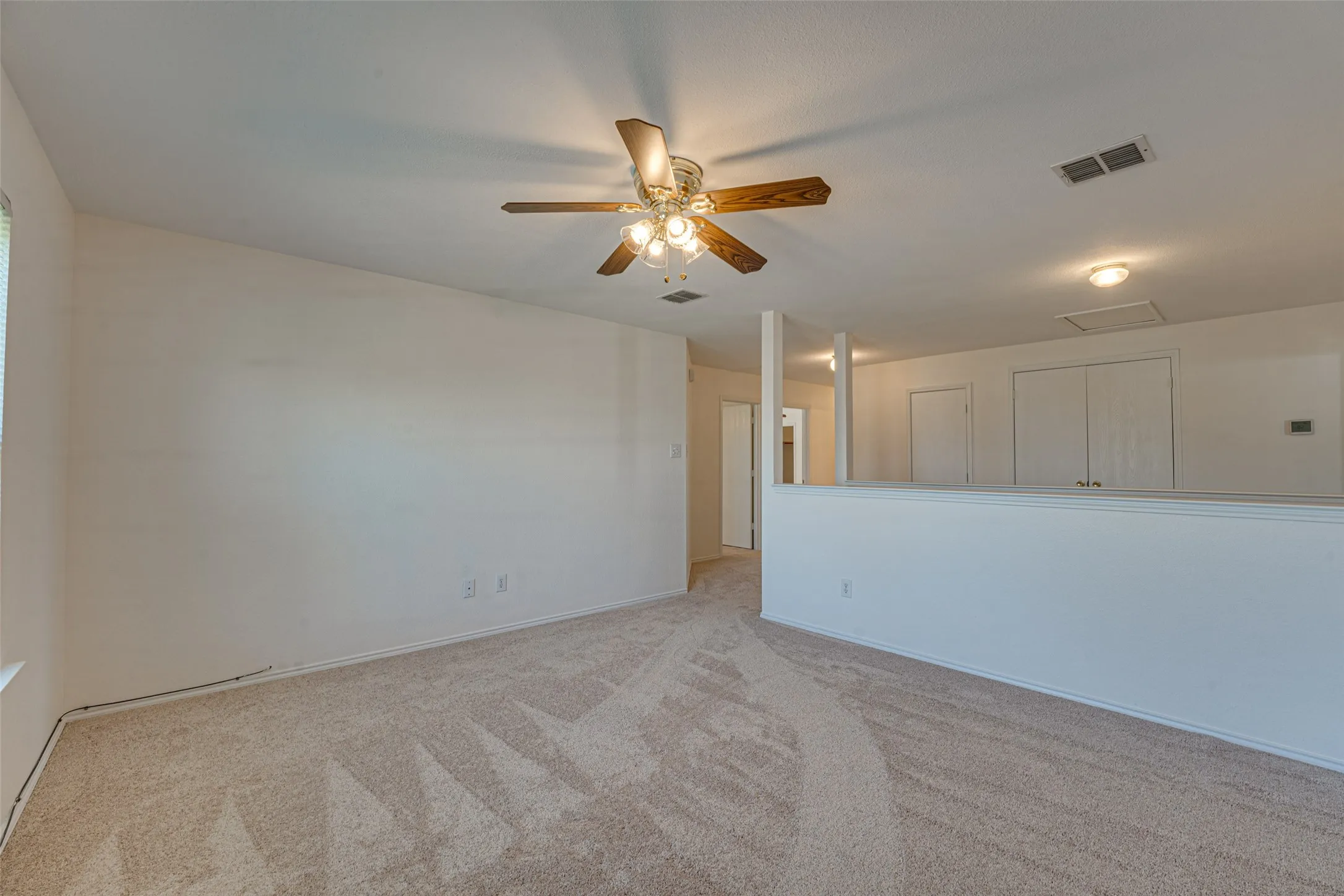 Single Family Residence For Sale in Rockwall County , 1495 Hickory Creek Lane, Rockwall, Texas 75032, 4 Bedroom, 3 Bathroom, 2 Garage spaces, 3,308 Sqft, built in 2001, mls#21319663, Real Estate Agent in Rockwall, Homes For Sale in Rockwall county, Homes For Sale in Rockwall, Realtor in Rockwall Texas, Real Estate Brokerage Independent Realty Texas, Luminita Cordes Realtor