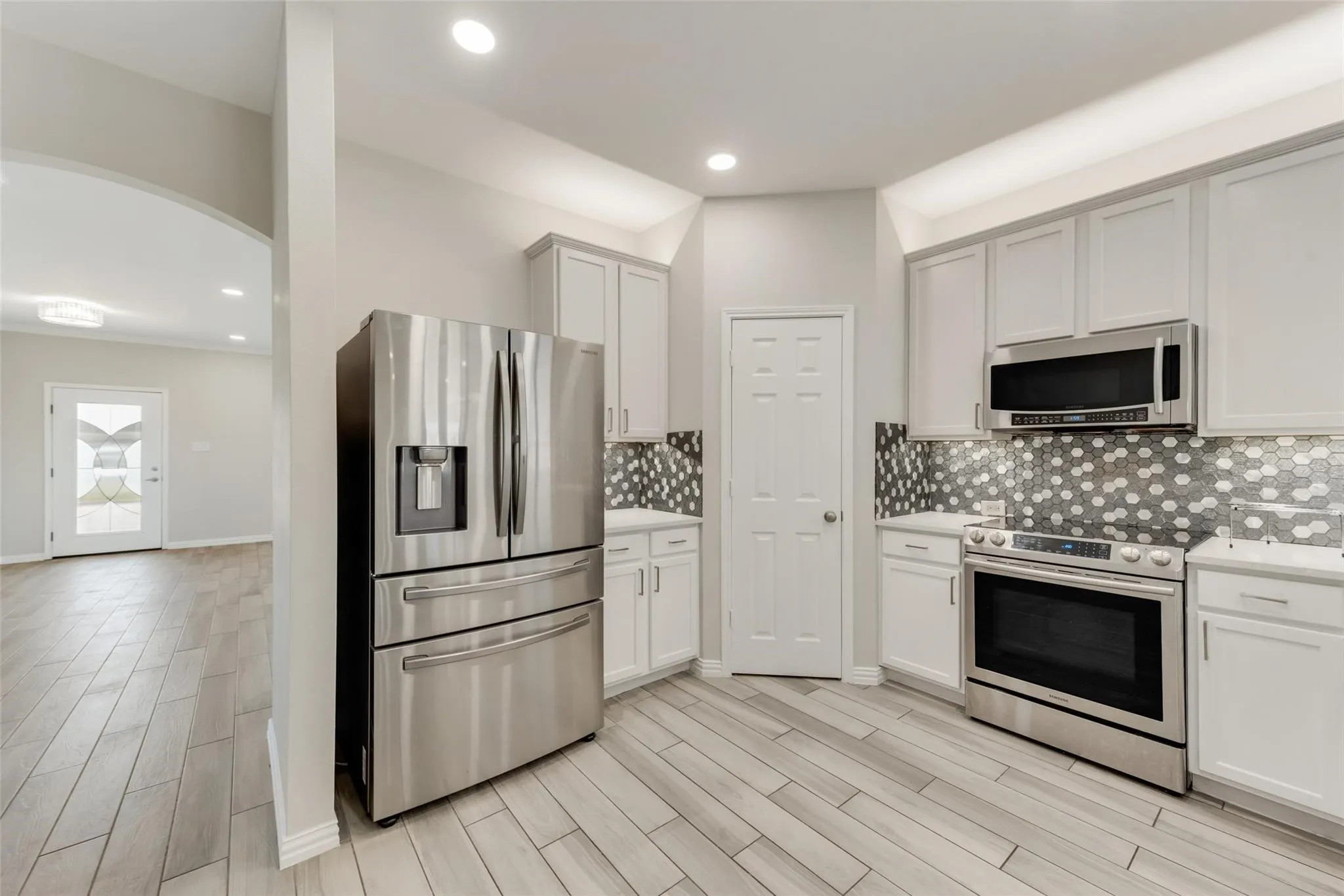 Single Family Residence For Sale in Collin County , 3901 Pitchstone Drive, Mc Kinney, Texas 75070, 4 Bedroom, 2 Bathroom, 2 Garage spaces, 2,098 Sqft, built in 2006, mls#21317123, Real Estate Agent in Mc Kinney, Homes For Sale in Collin county, Homes For Sale in Mc Kinney, Realtor in Mc Kinney Texas, Real Estate Brokerage Independent Realty Texas, Luminita Cordes Realtor