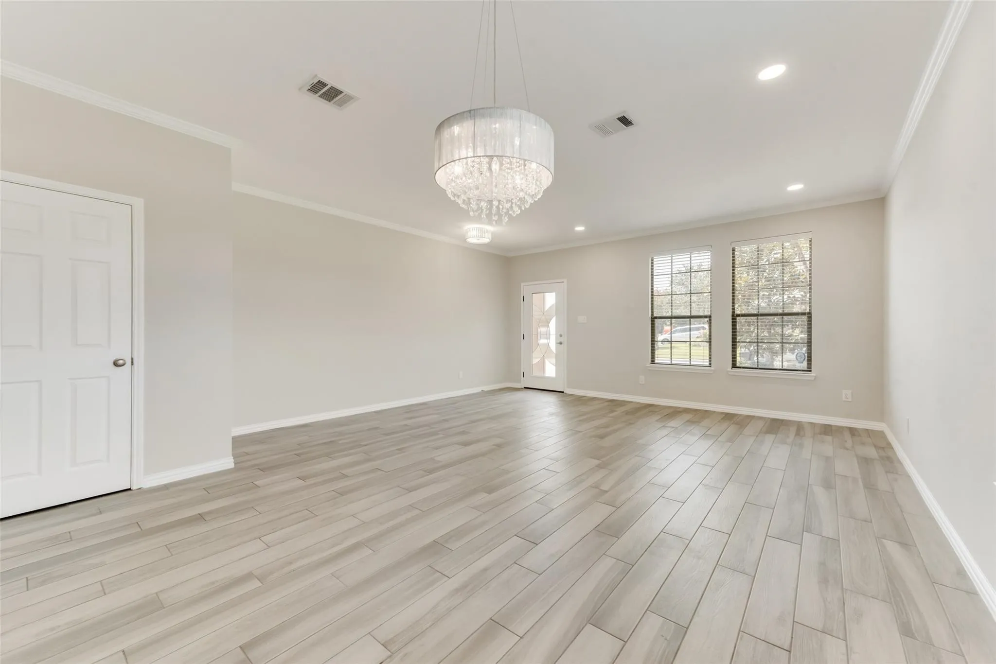 Single Family Residence For Sale in Collin County , 3901 Pitchstone Drive, Mc Kinney, Texas 75070, 4 Bedroom, 2 Bathroom, 2 Garage spaces, 2,098 Sqft, built in 2006, mls#21317123, Real Estate Agent in Mc Kinney, Homes For Sale in Collin county, Homes For Sale in Mc Kinney, Realtor in Mc Kinney Texas, Real Estate Brokerage Independent Realty Texas, Luminita Cordes Realtor